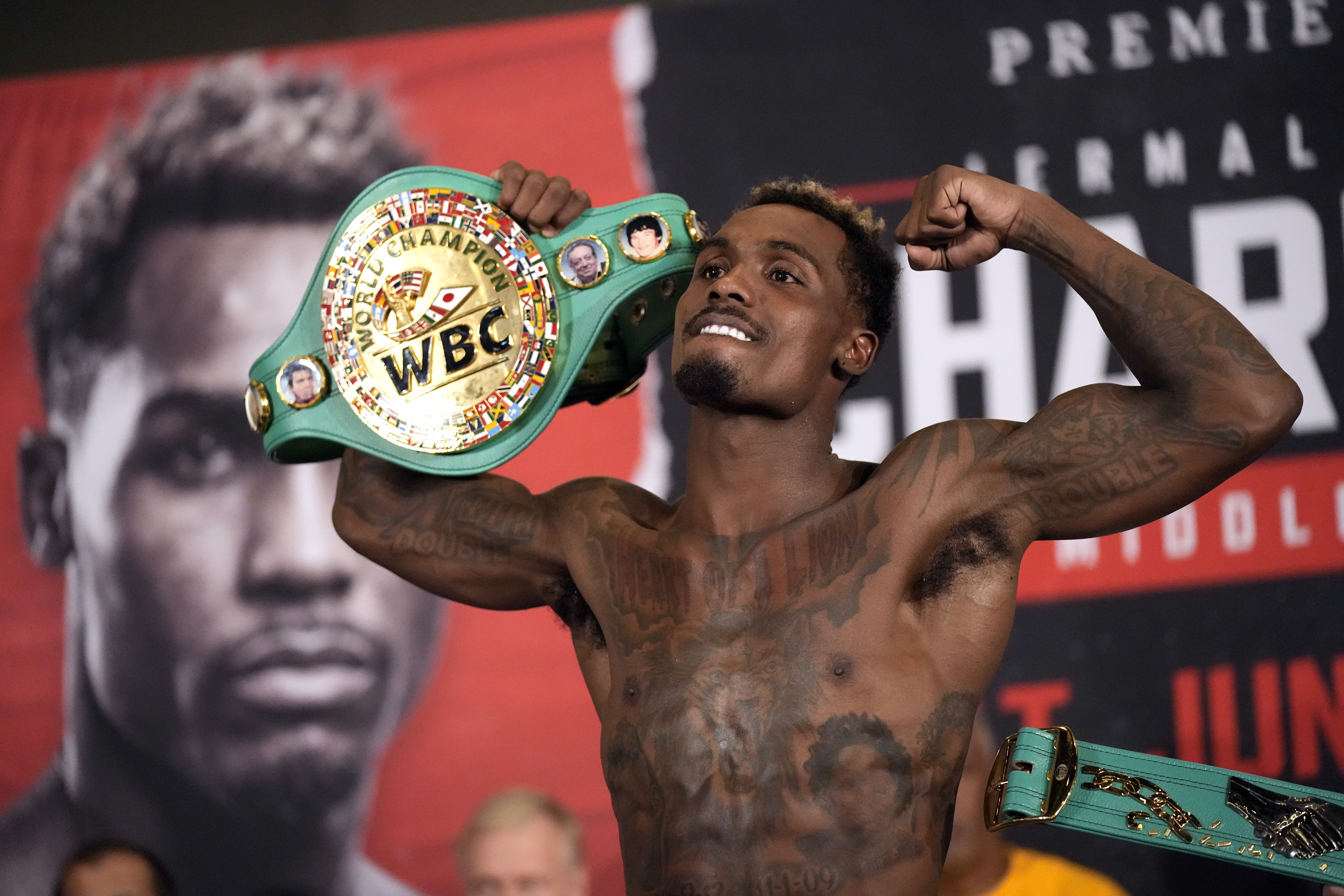 Jermall Charlo tiene planes de retar al mexicano Jaime Munguía