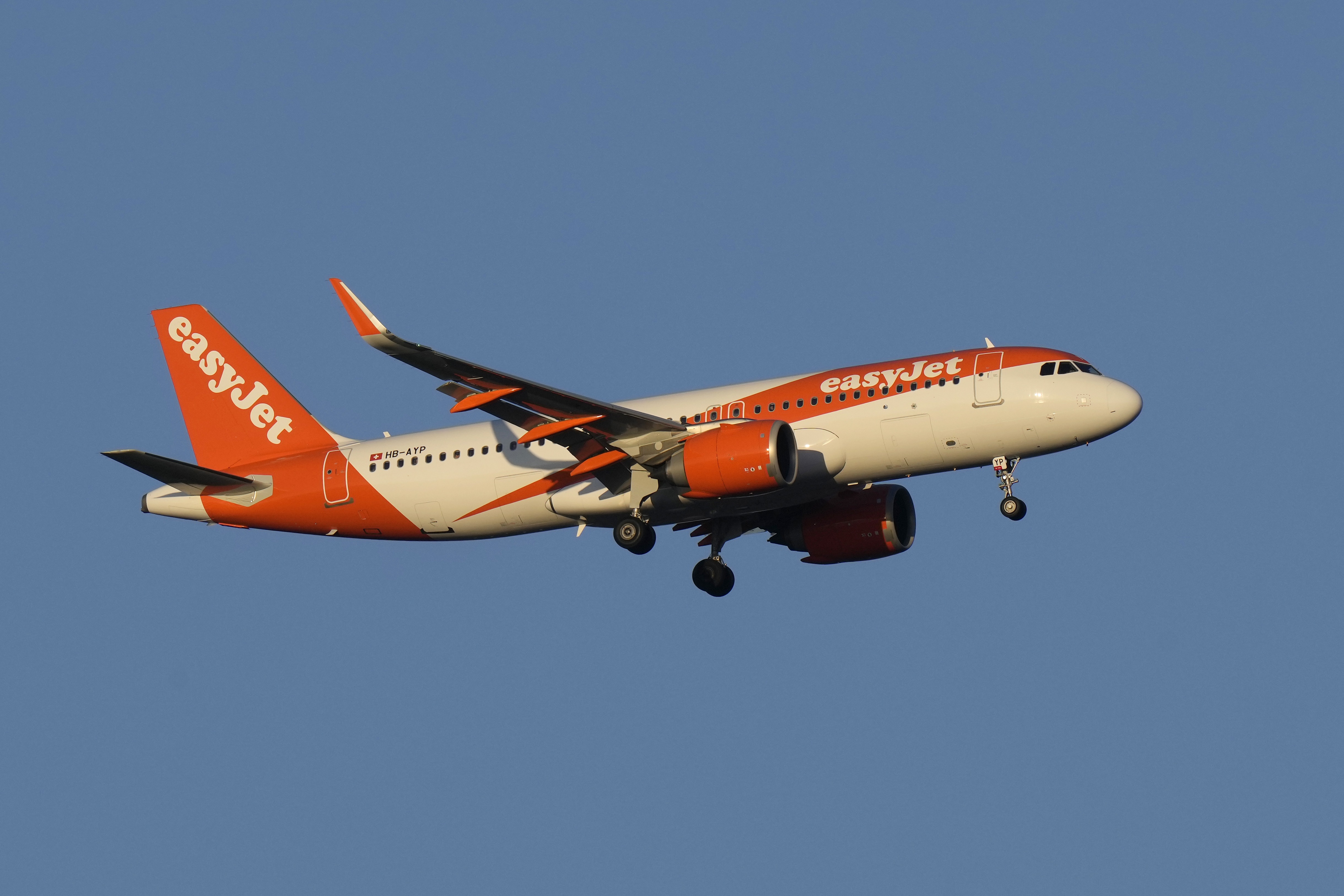 La aerolínea británica EasyJet acepta acuerdo de compra de la firma estadounidense de capital privado Castlelake