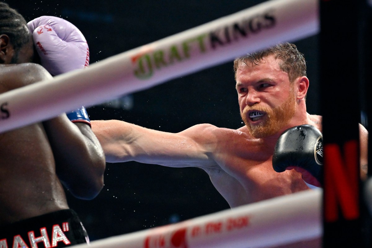 Canelo Álvarez aclara que su pelea en el Azteca no sería para retirarse
