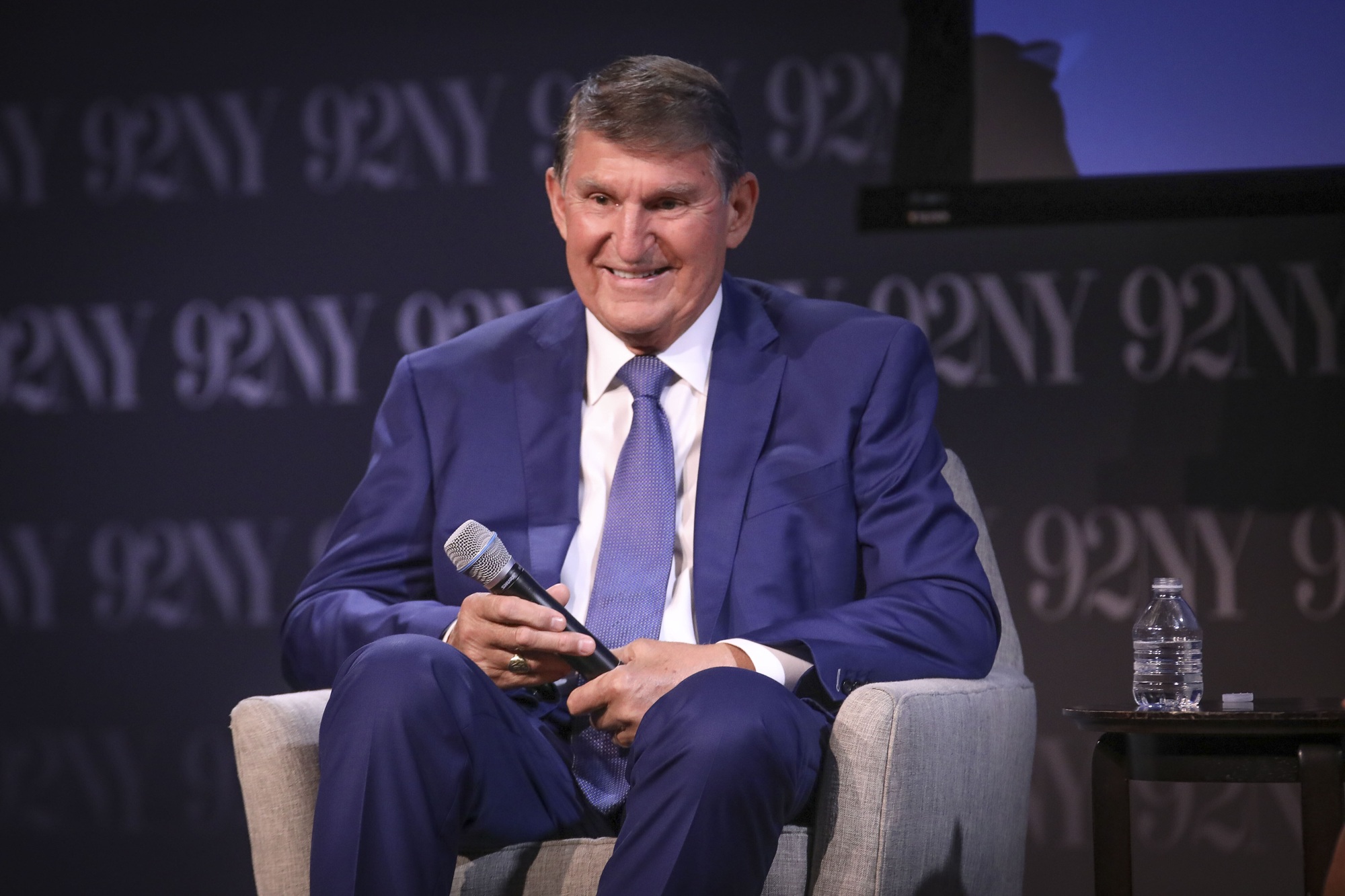 Exdemócrata Joe Manchin crea movimiento independiente: buscamos votar con demócratas y republicanos