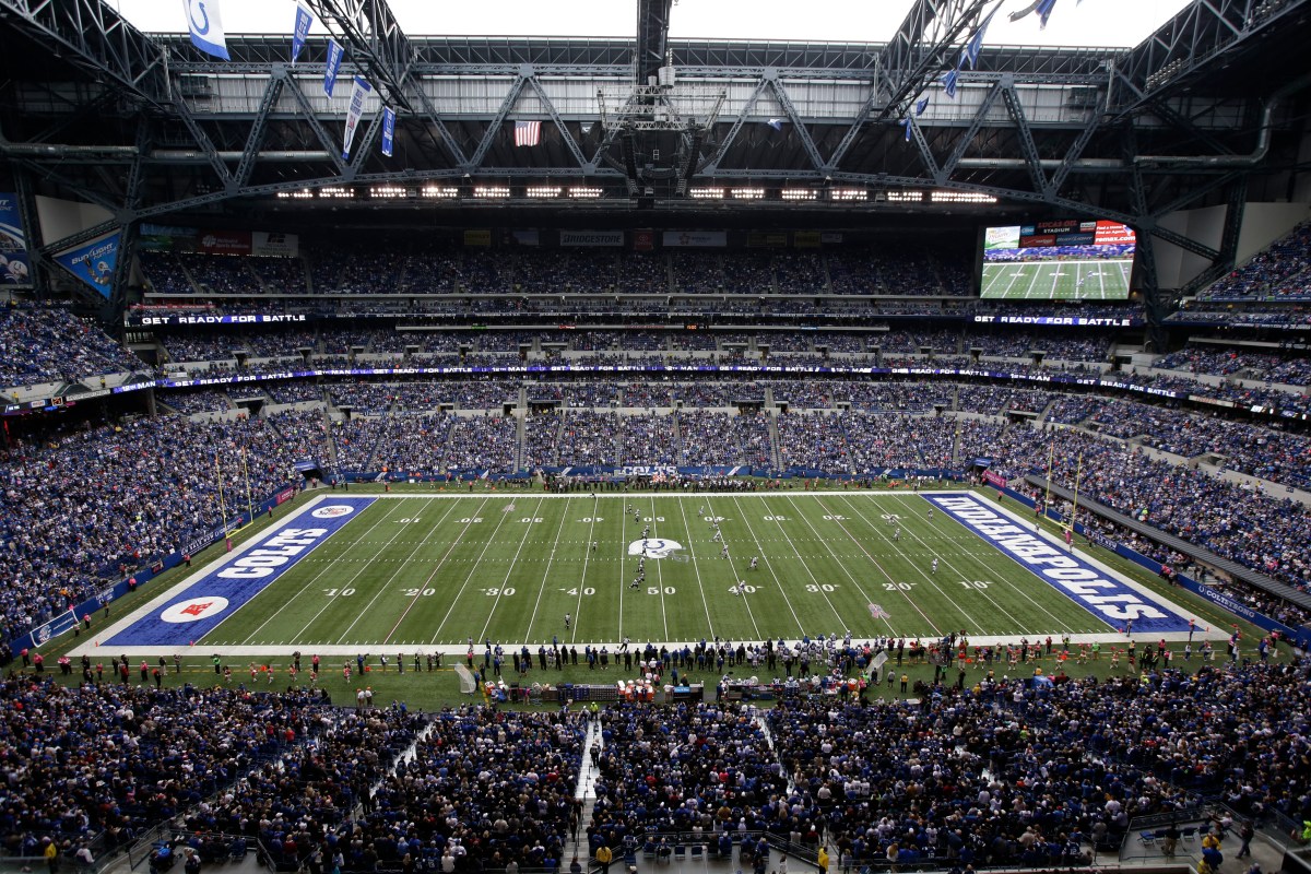 Exjugador de la NFL nacido en Kenia fue deportado de los Estados Unidos