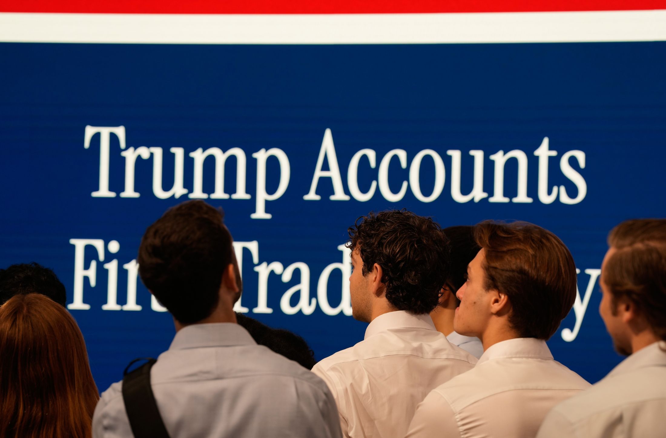 Padres siguen esperando los $1,000 de las Cuentas Trump pese a promesa del Tesoro