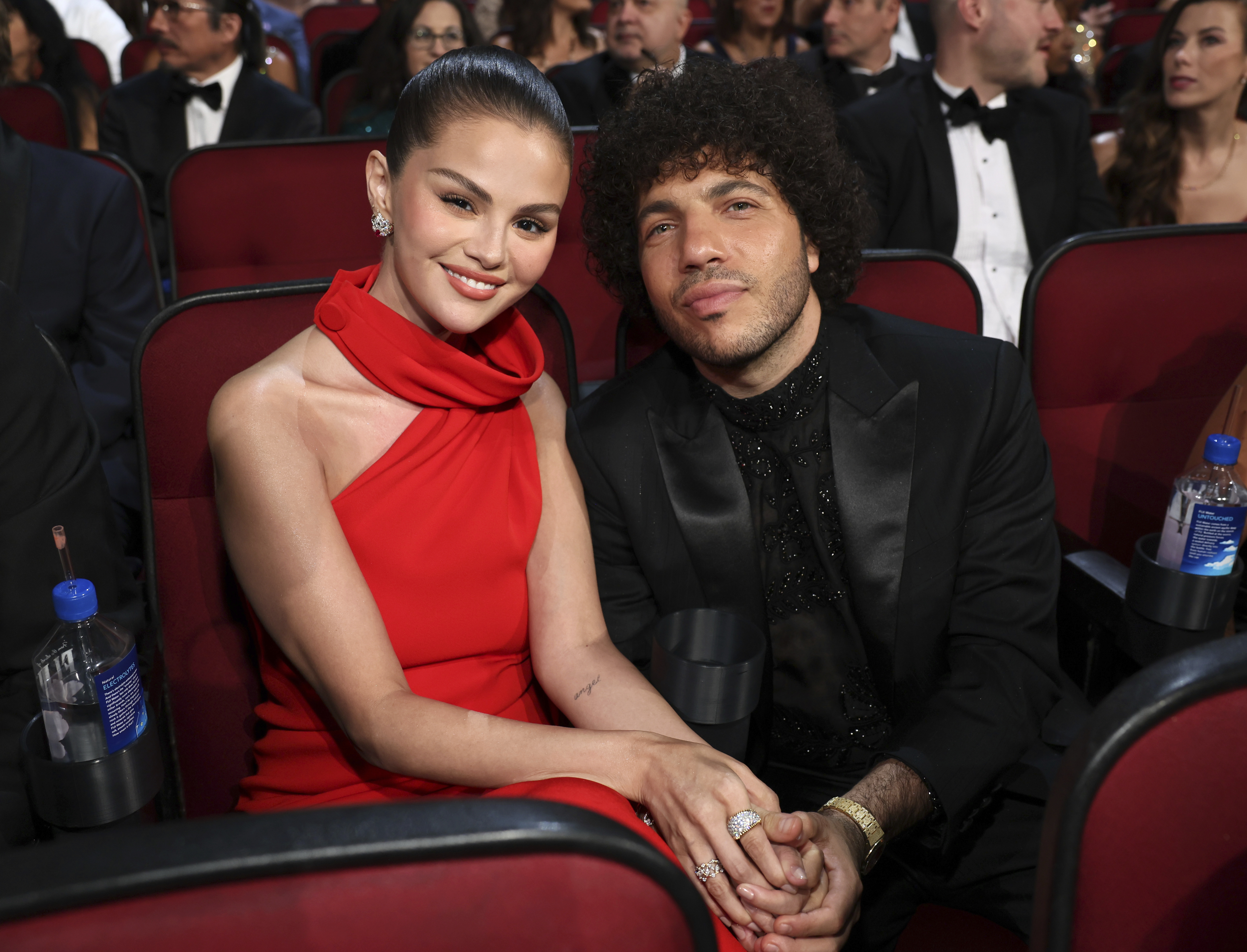 Benny Blanco viajó en barco a Reino Unido para ver a Selena Gomez