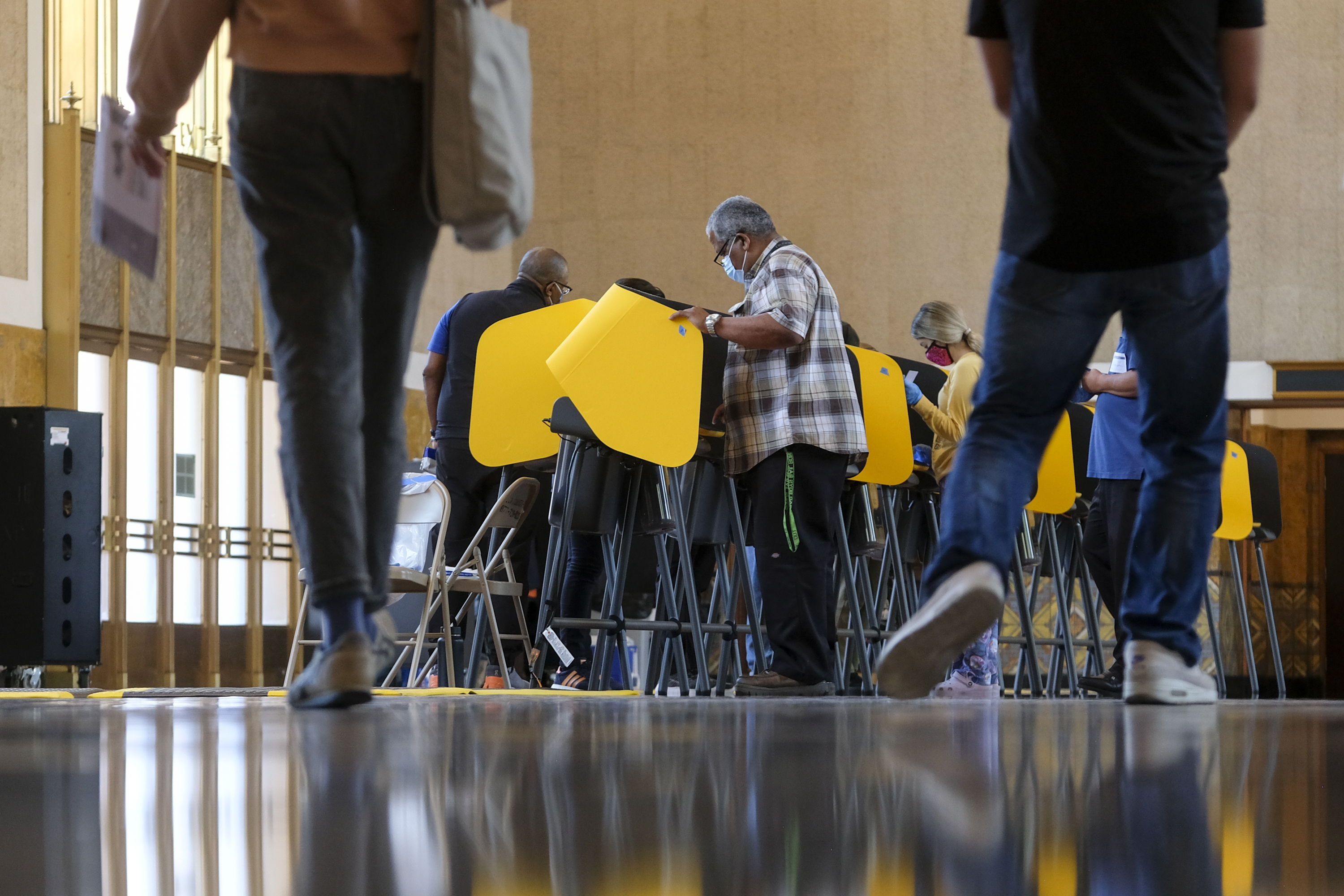 Los Ángeles rechaza propuesta del derecho al voto para no ciudadanos