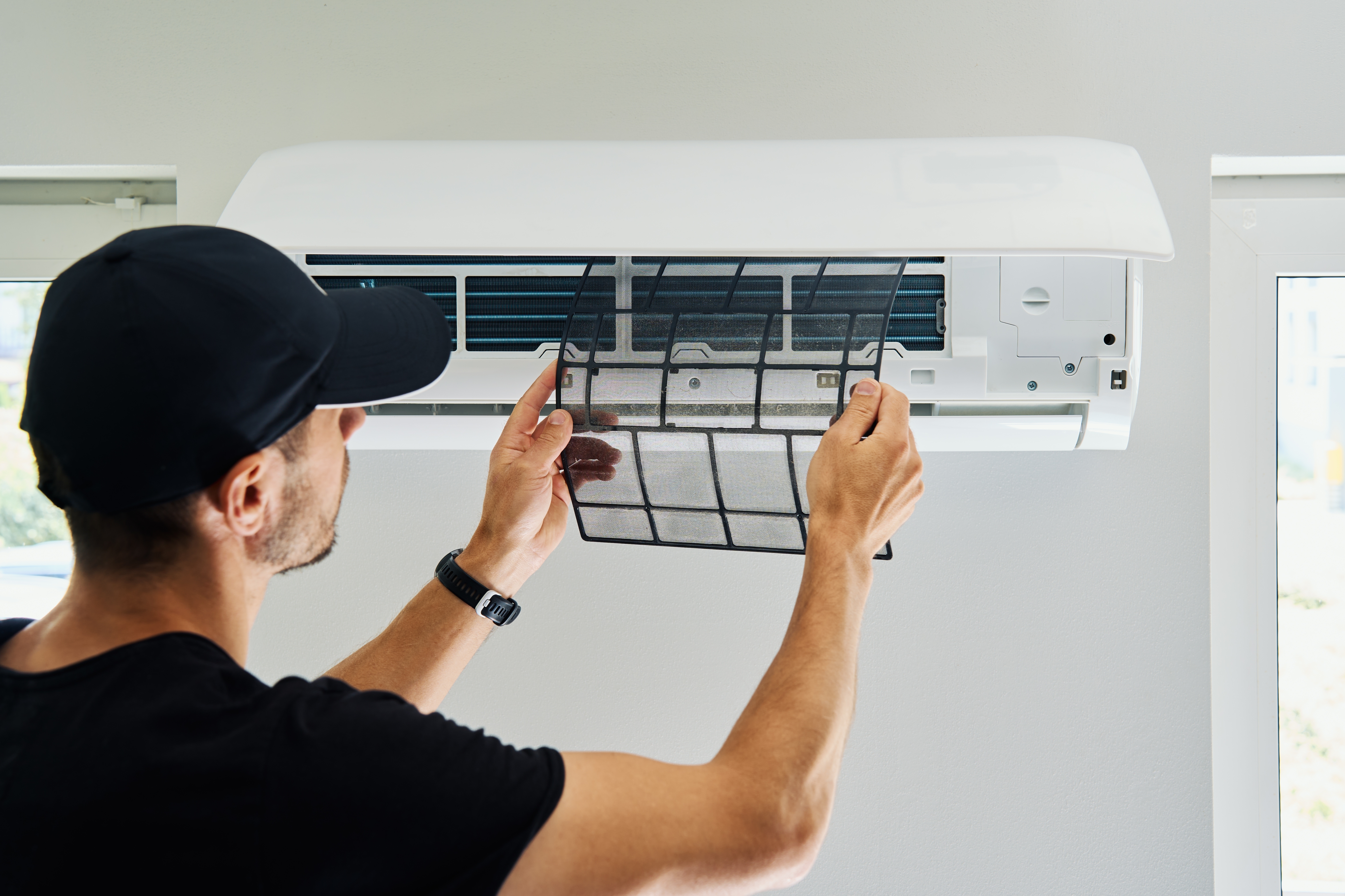 Ola de calor: cómo limpiar un aire acondicionado para que funcione bien