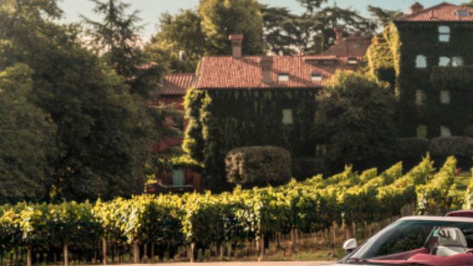 El Touring Superleggera Veloce12 Aperta
