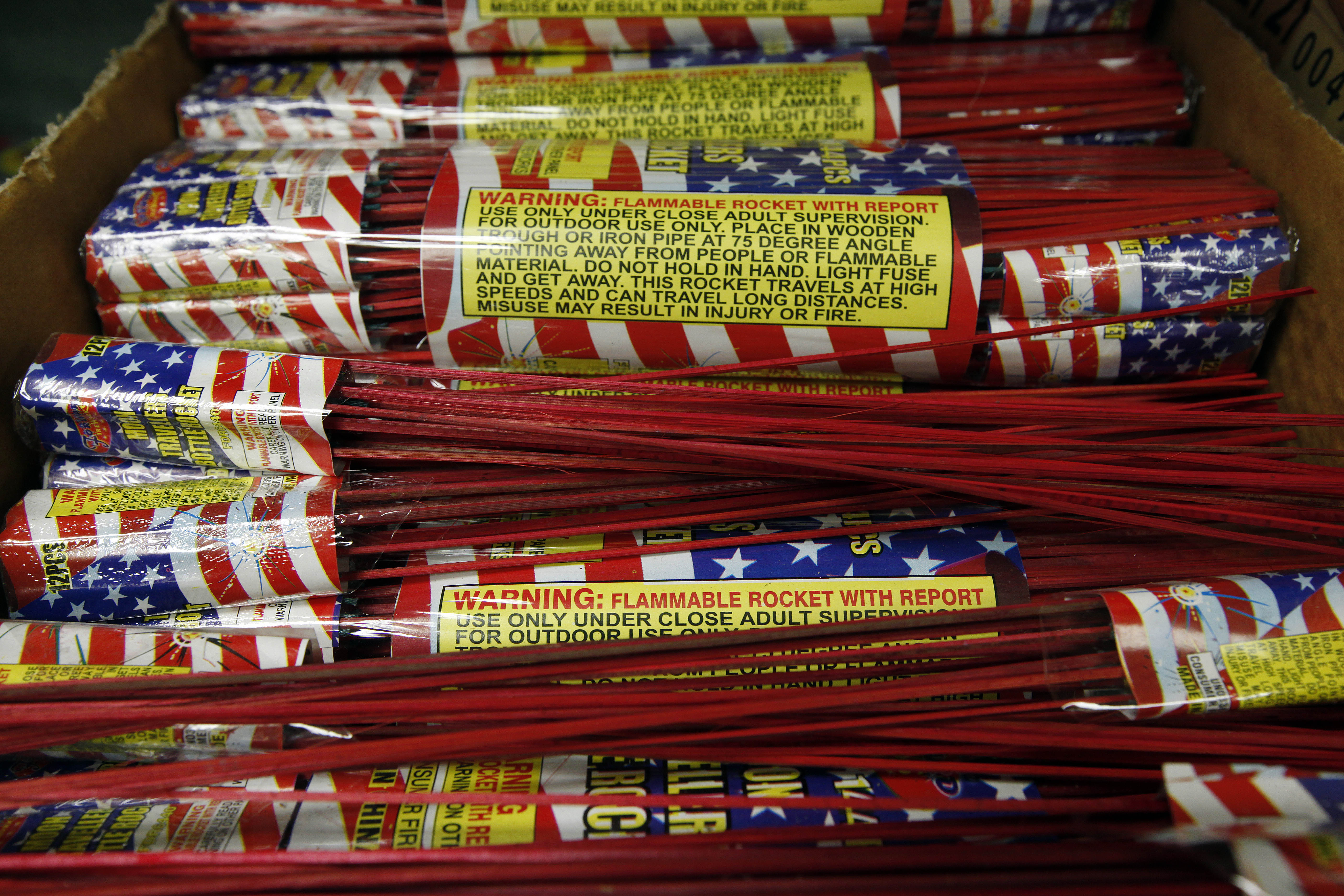 Operativo incauta 7.5 toneladas de fuegos artificiales ilegales en San Bernardino