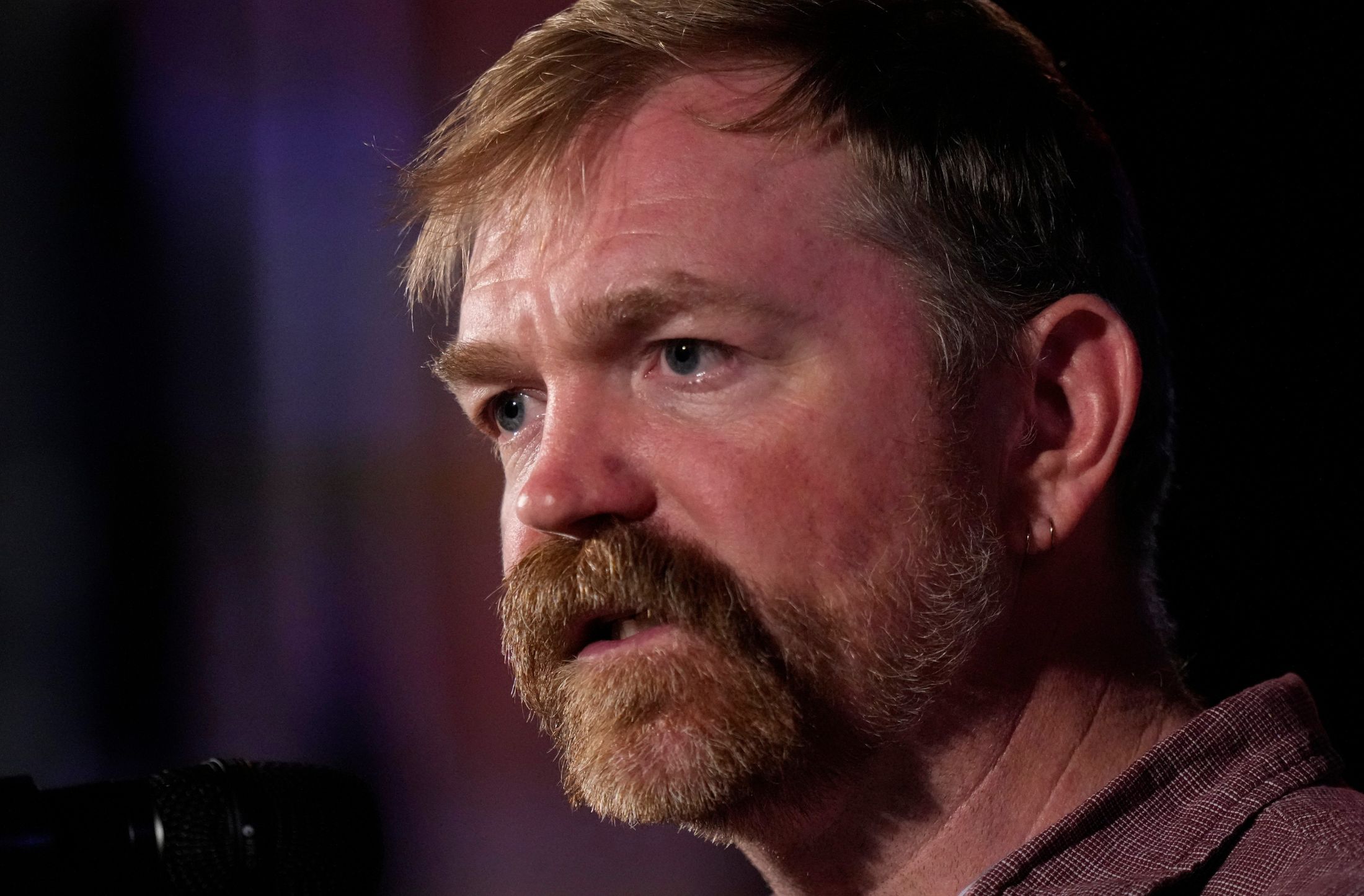 Graham Platner suspende campaña al Senado de Maine tras acusación de agresión sexual
