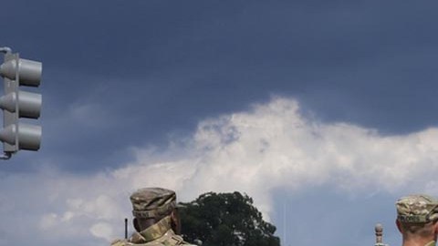 Presencia militar en las inmediaciones del Capitolio