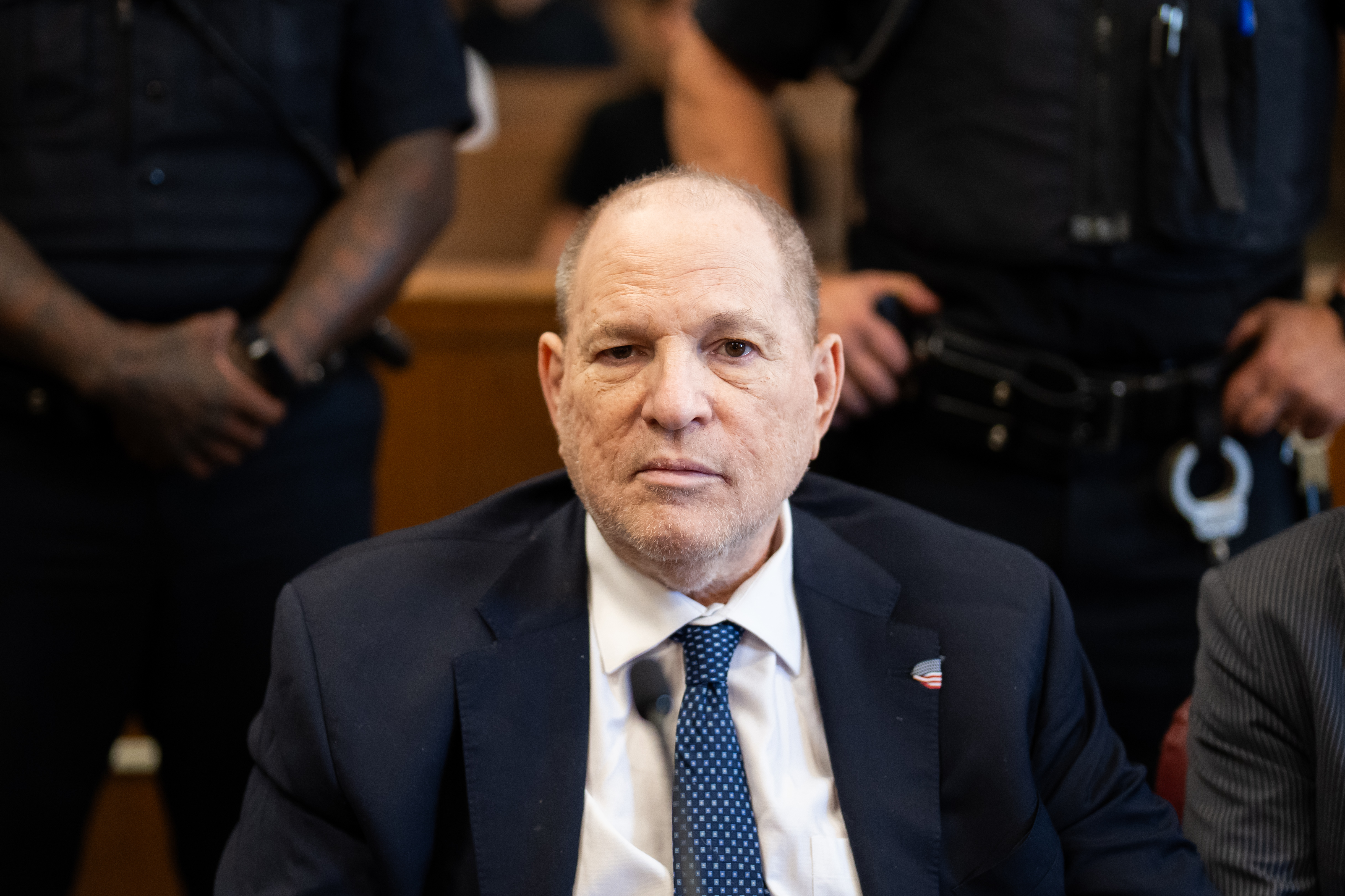 Harvey Weinstein fue hospitalizado tras sufrir problemas respiratorios