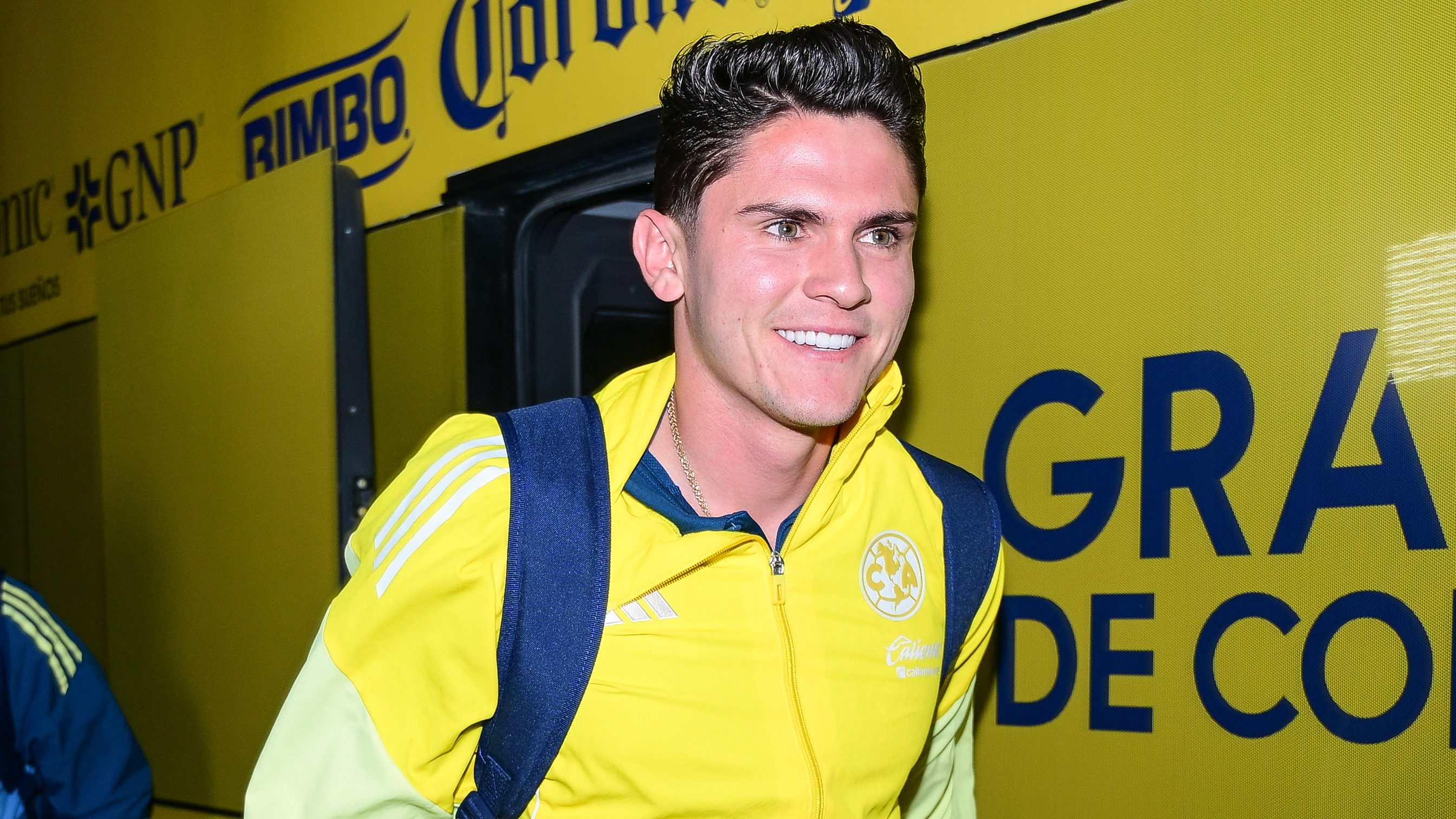 América rechaza primera oferta de la Roma por Israel Reyes y exige el doble