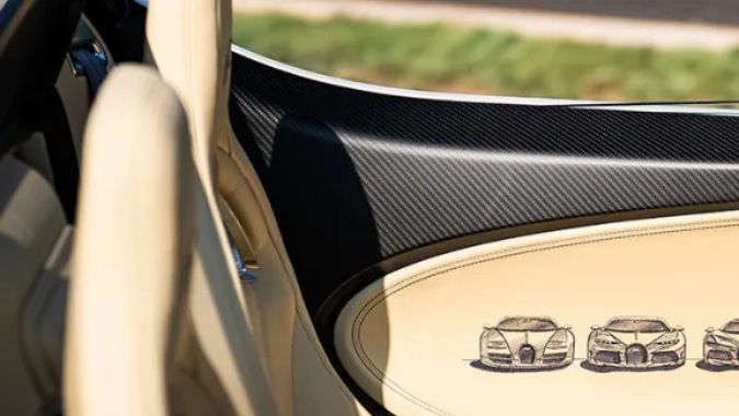 Interior del Bugatti W16 MistralThe Last of its Kind