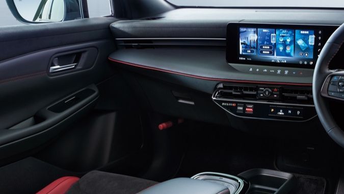 Interior del Nissan Leaf Nismo