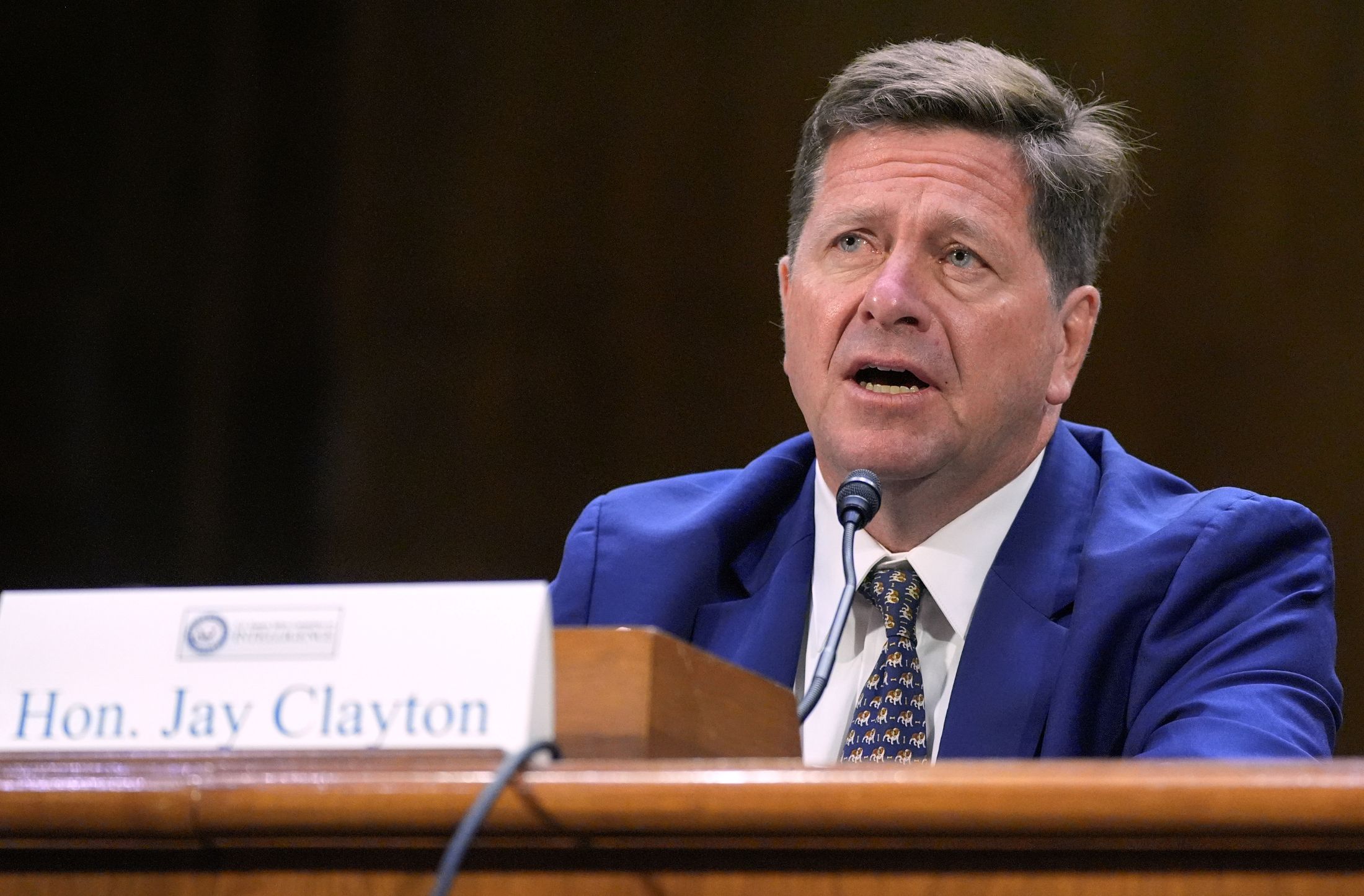 ¿Quién es Jay Clayton, el nuevo director de Inteligencia confirmado por el Senado?