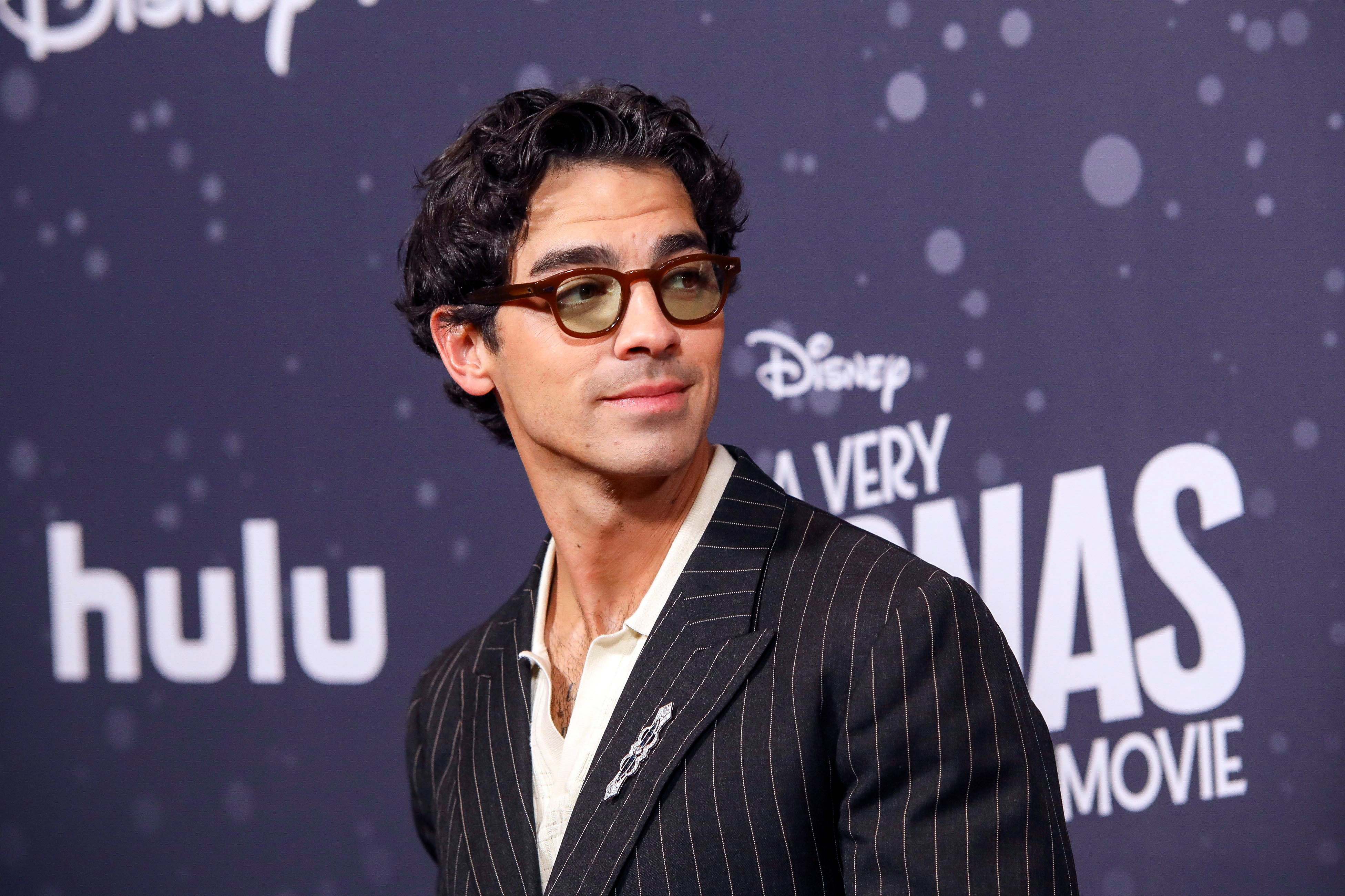 Joe Jonas revela una divertida anécdota con su novia Tatiana Gabriela