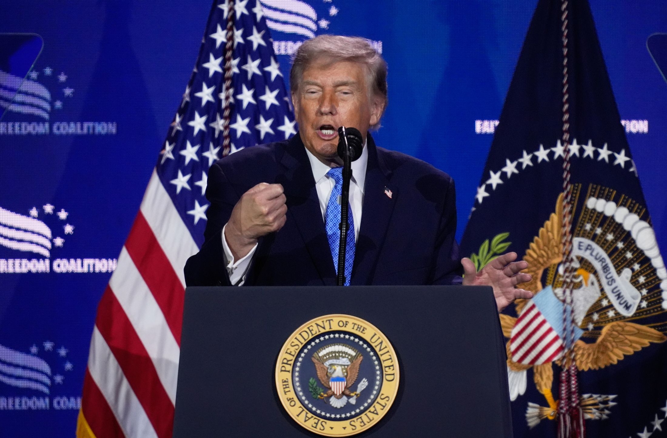 Trump lanza el 4 de julio cuentas con $1,000 para recién nacidos, incluidos hijos de inmigrantes