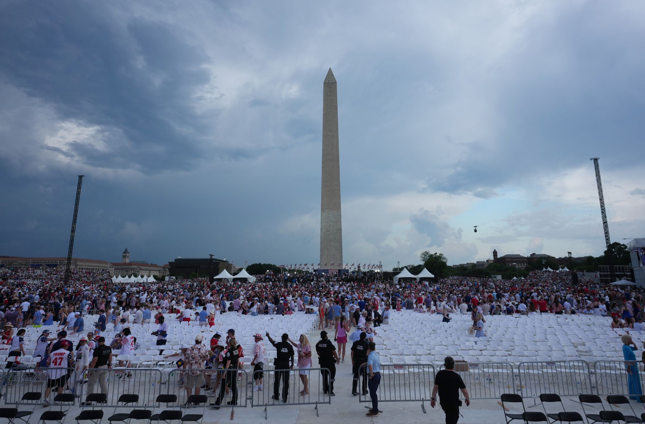 Miles de personas fueron evacuadas del National Mall tras la activación de alertas por tormentas severas