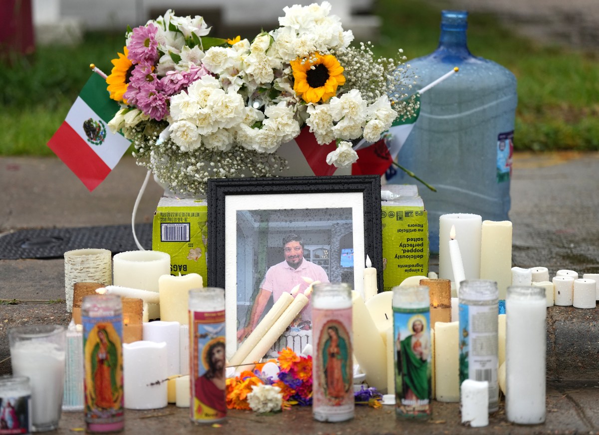 Juez de Texas bloquea deportación de testigo tras muerte de Lorenzo Salgado en operativo de ICE