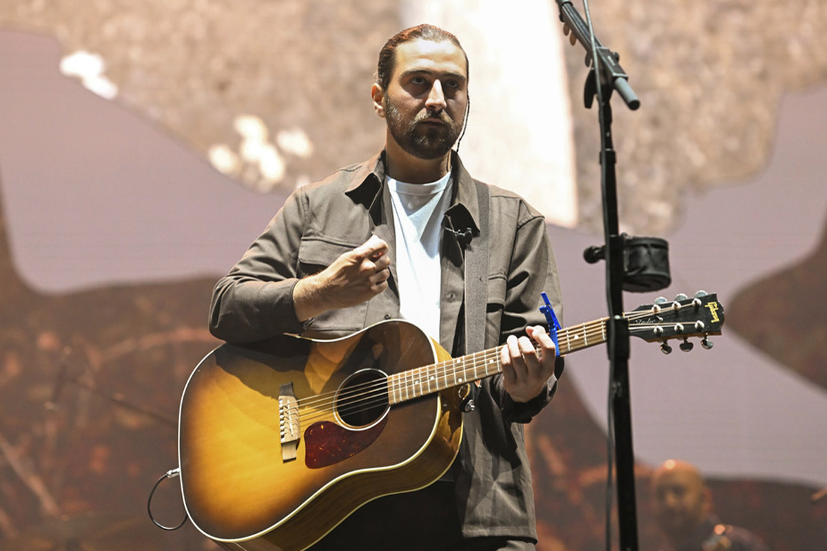 El cantante Noah Kahan arremete en contra de Donald Trump por utilizar su música con fines políticos