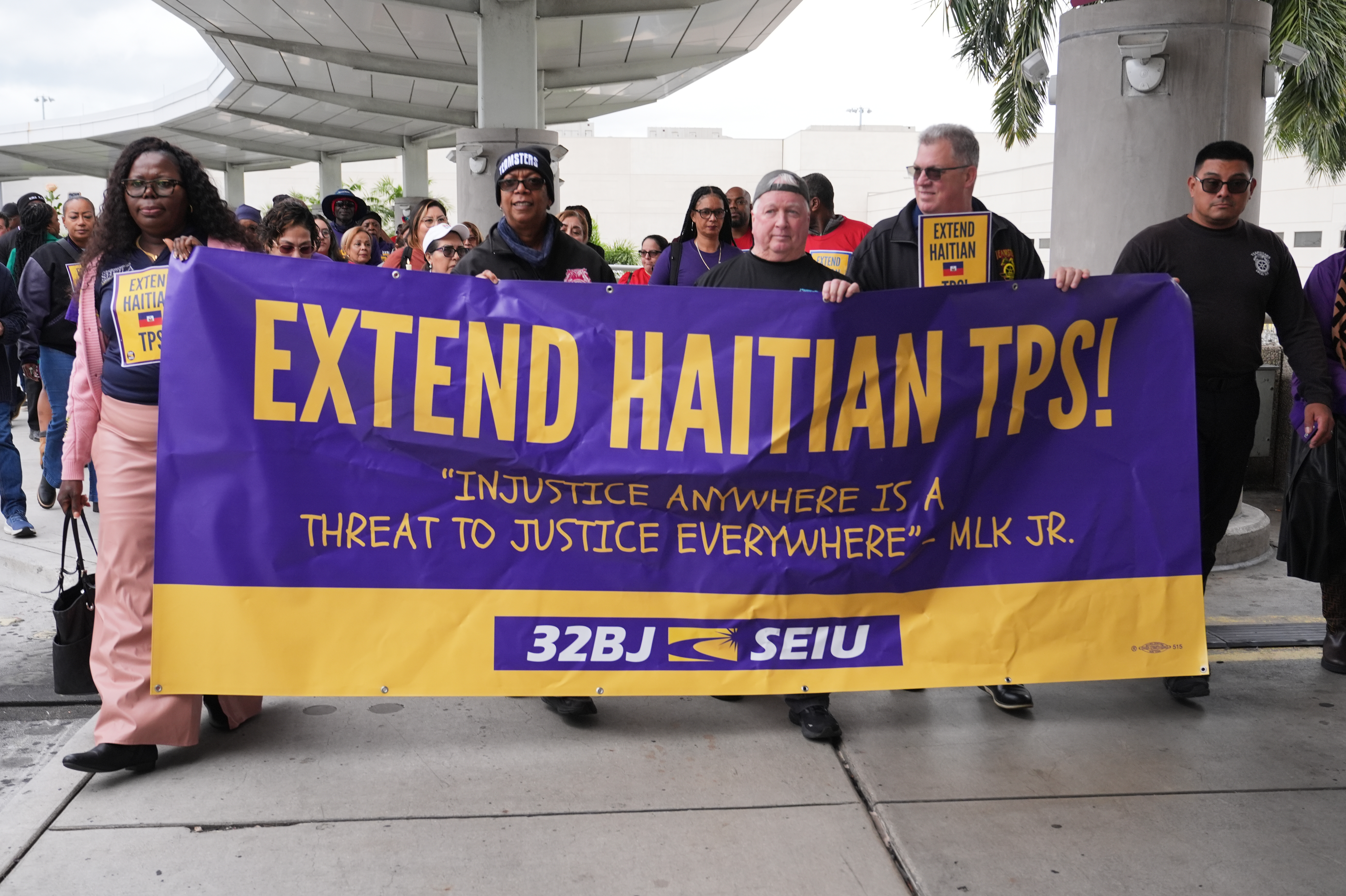 TPS para haitianos continúa vigente: corte de apelaciones frena decisión del Gobierno de Trump
