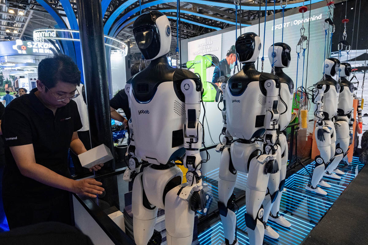 EE.UU. prohíbe importaciones de robots chinos al considerarlos una amenaza para la seguridad nacional