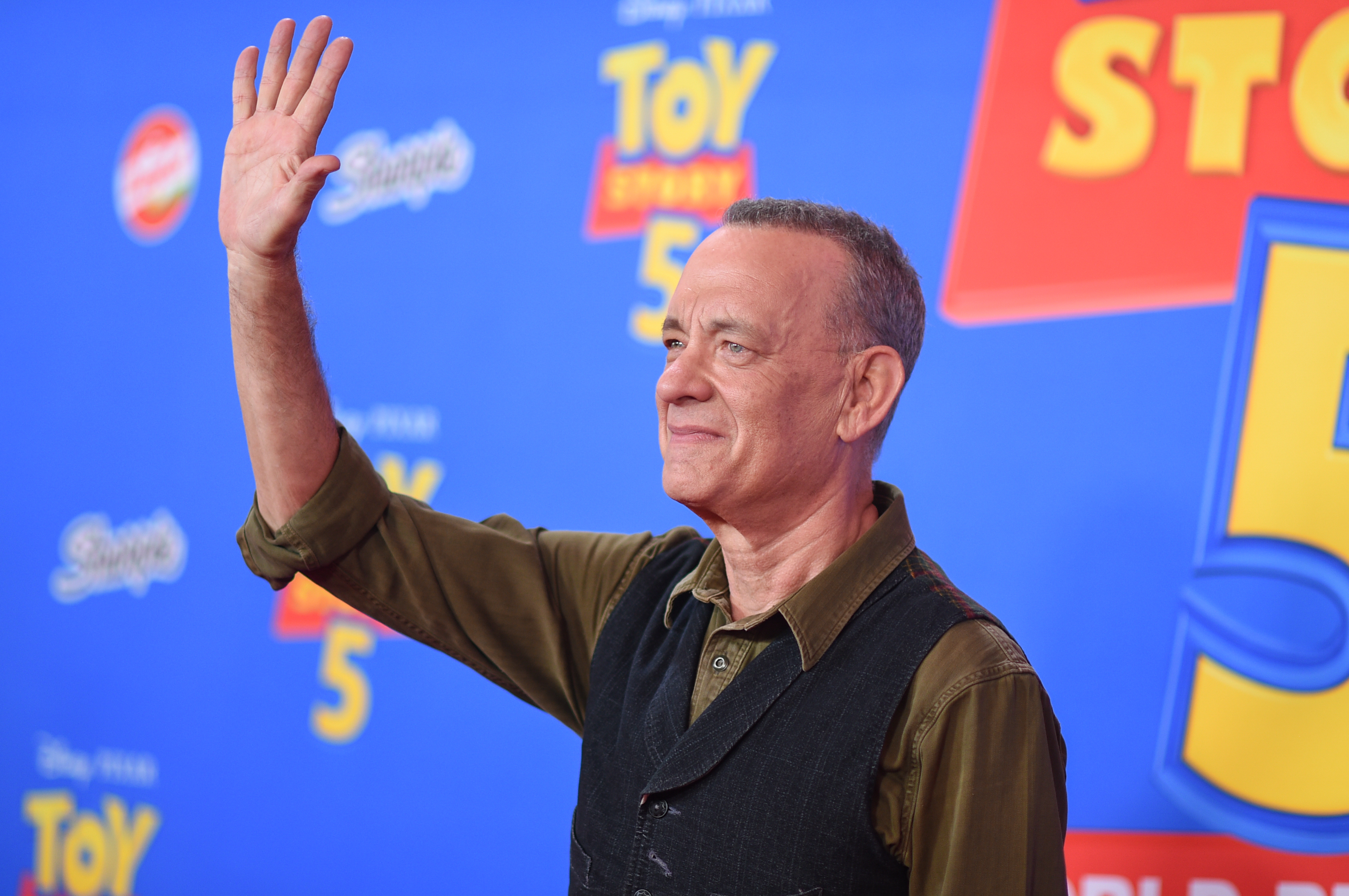 "Toy Story 5" supera los $800 millones y apunta a la cima de la franquicia