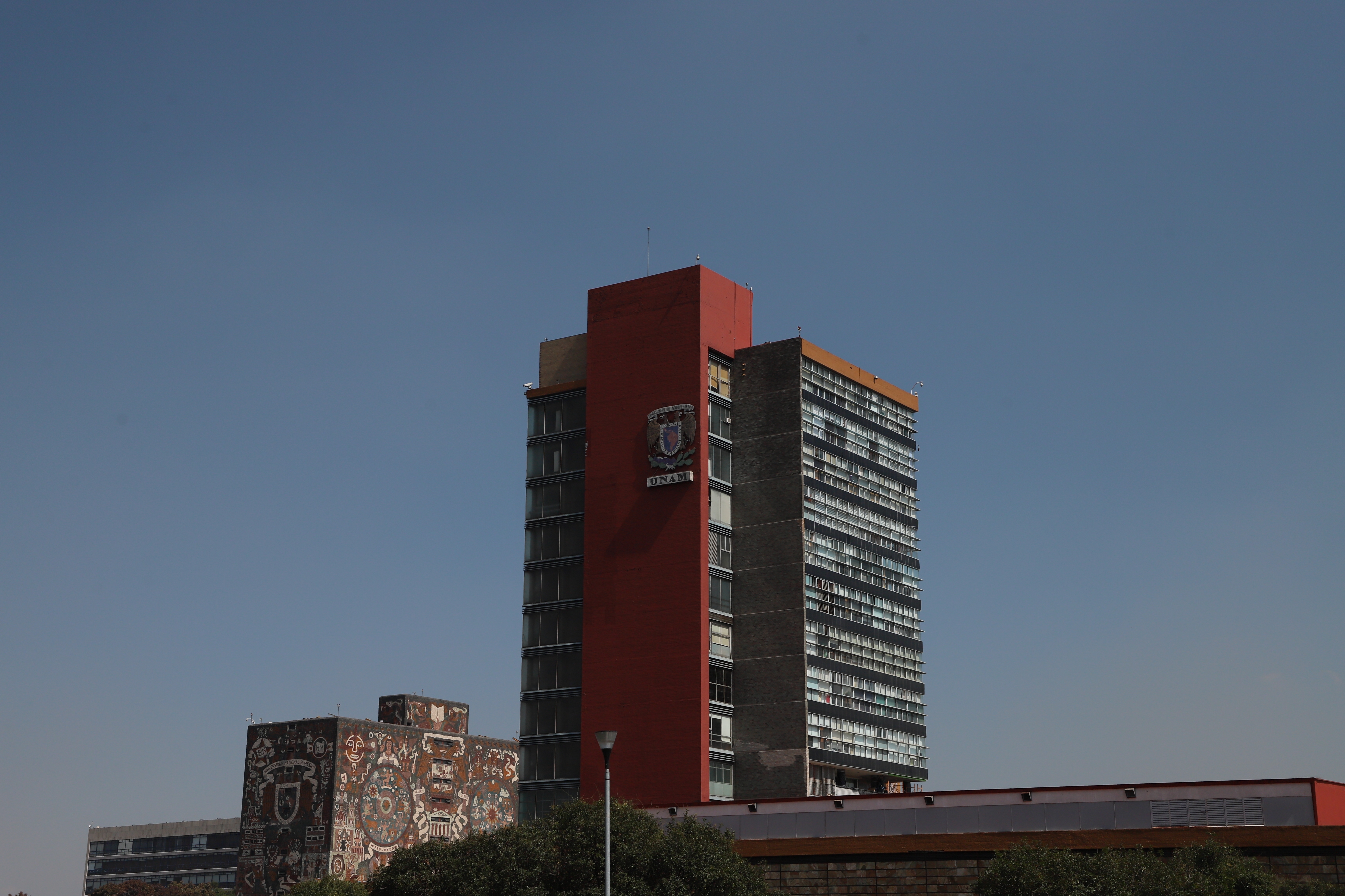 Universidad de México en crisis: investigan uso de IA en más de 158,000 exámenes de admisión