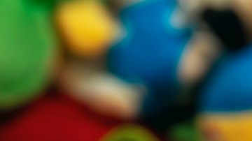 Revelación médica: jugar con peluches puede ser riesgoso para los niños