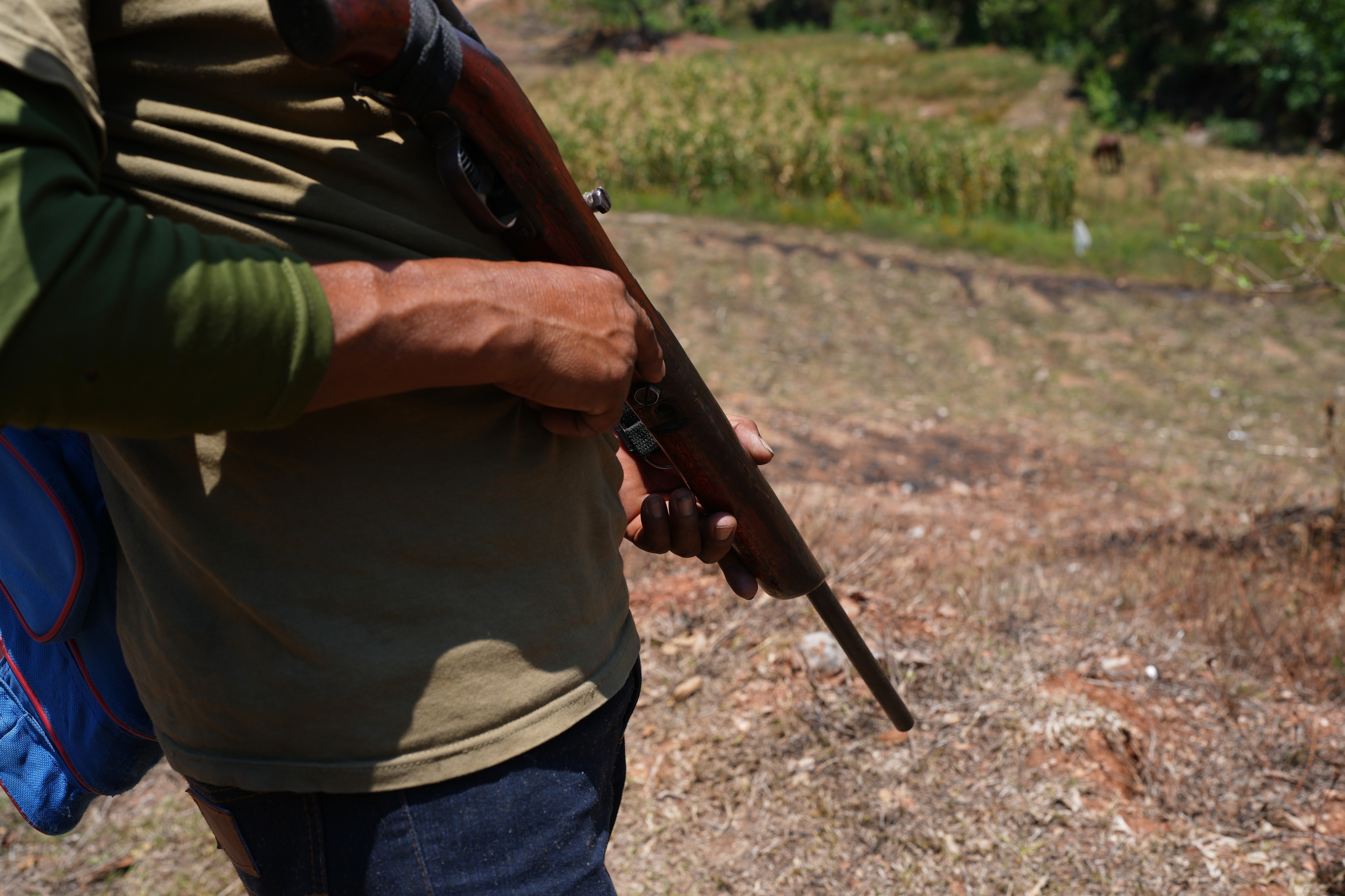 La Opinión Hoy: México decomisa armas conectadas al Gobierno de EE.UU.