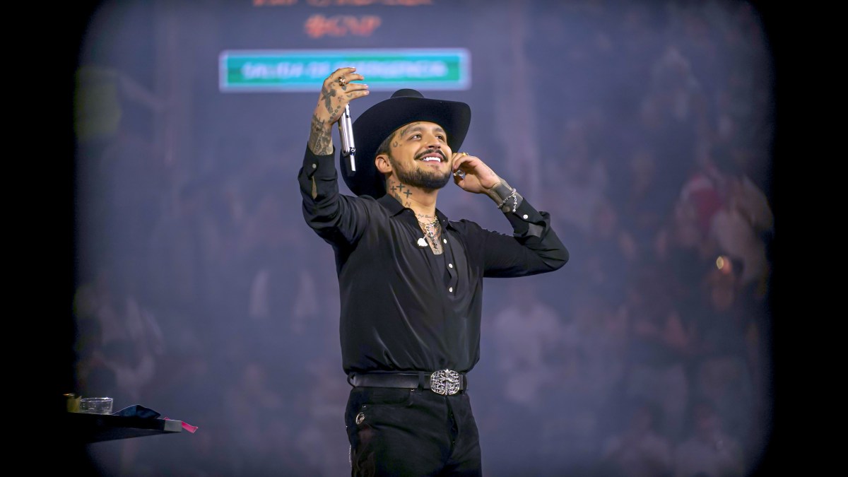 Padre de Christian Nodal rompe el silencio: ¿devolverá su nombre artístico al cantante?