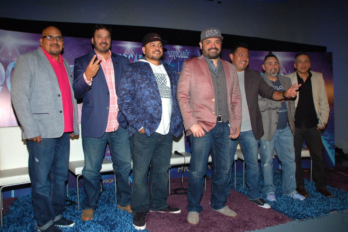 Grupo Intocable consolida su éxito con una estrella en el Paseo de la Fama de Hollywood