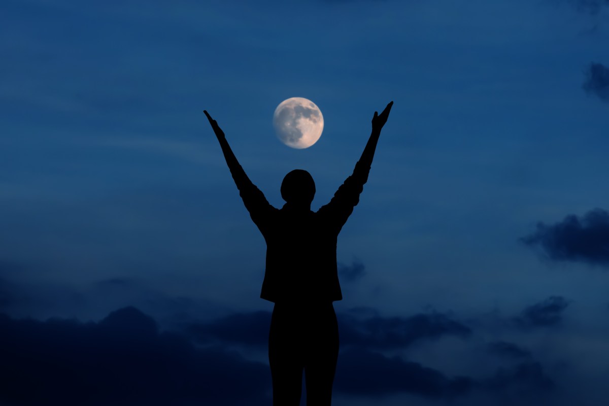 Qué es bueno hacer y no hacer durante una Luna llena, según la astrología