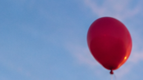 Globos volando en el aire