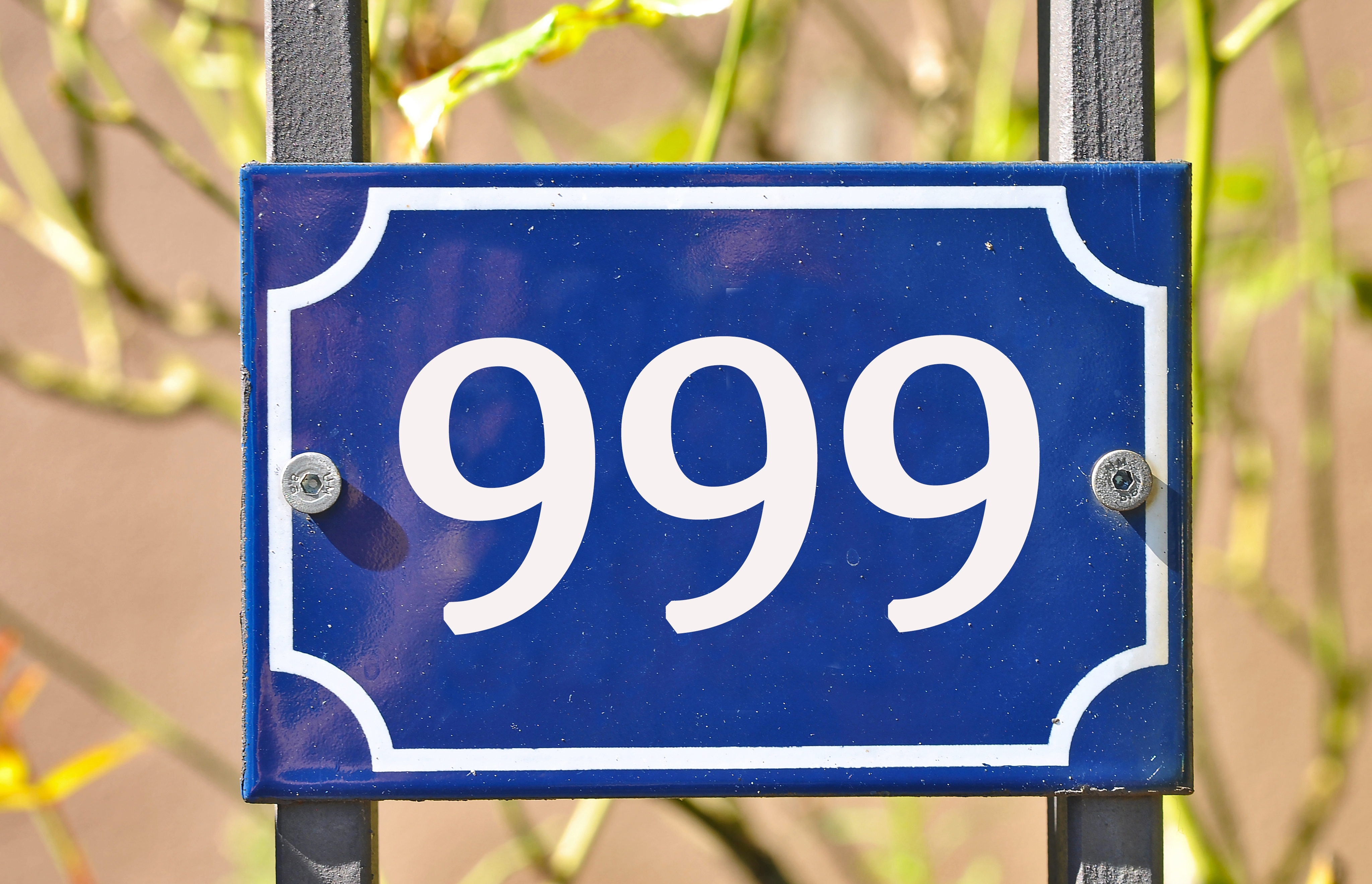 Ver repetido el 999: los ángeles envían un mensaje para cerrar ciclos
