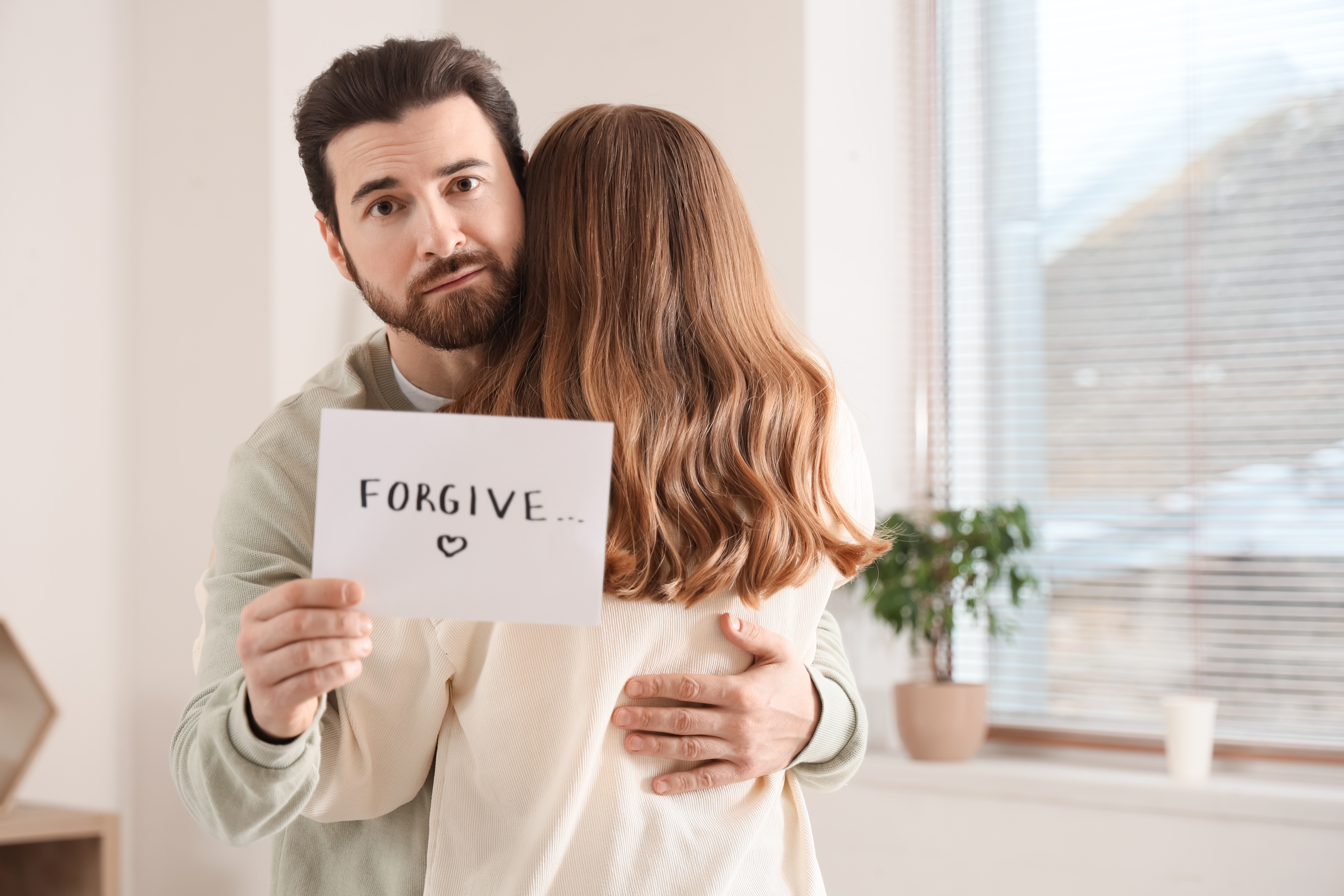 Cómo pedir perdón a tu pareja según su signo del zodiaco