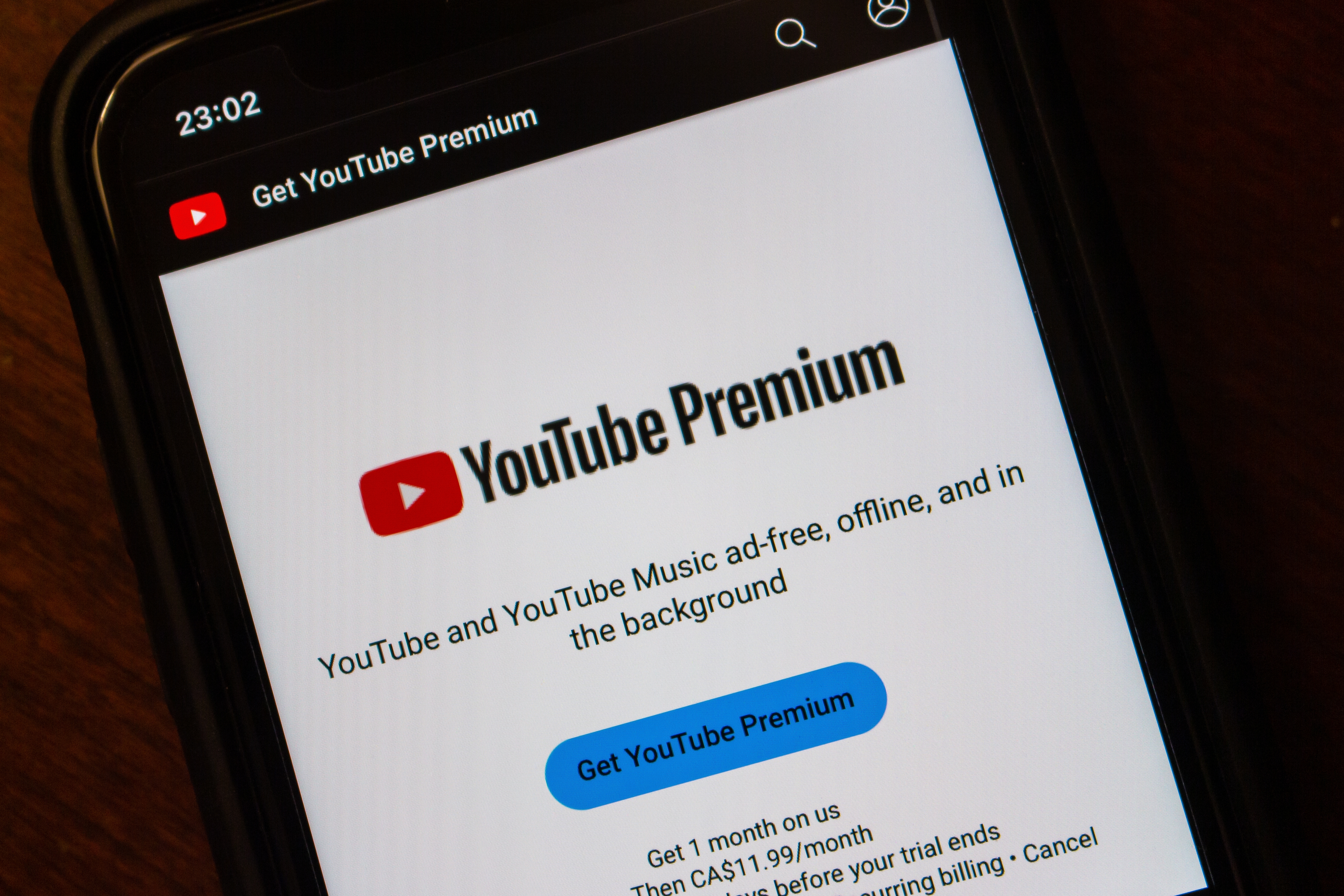 YouTube Premium suma un extra que nadie esperaba: Peacock gratis
