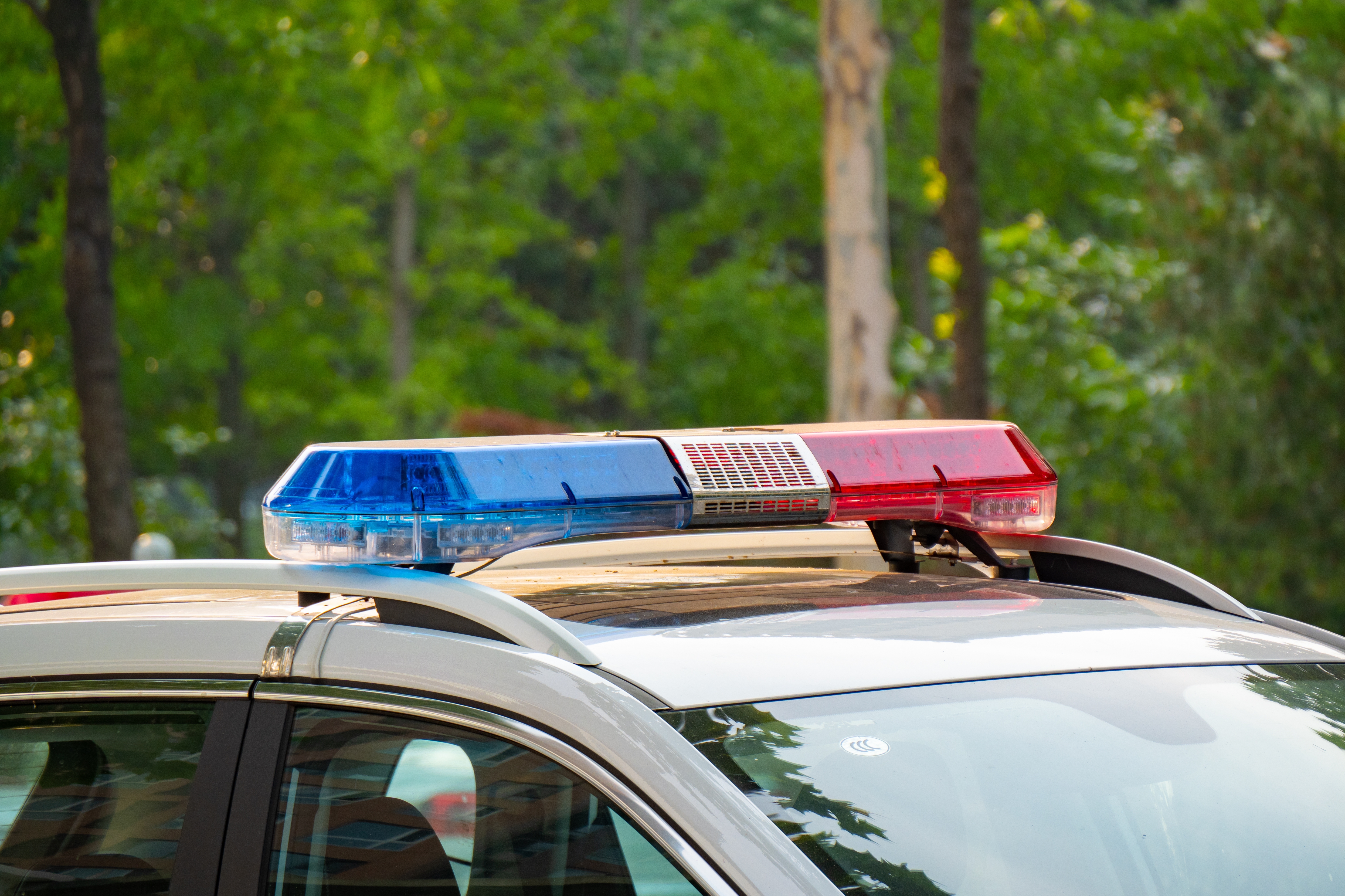 Hombre asesina a su expareja, a su hija adolescente y a un sargento de policía antes de quitarse la vida en Ohio