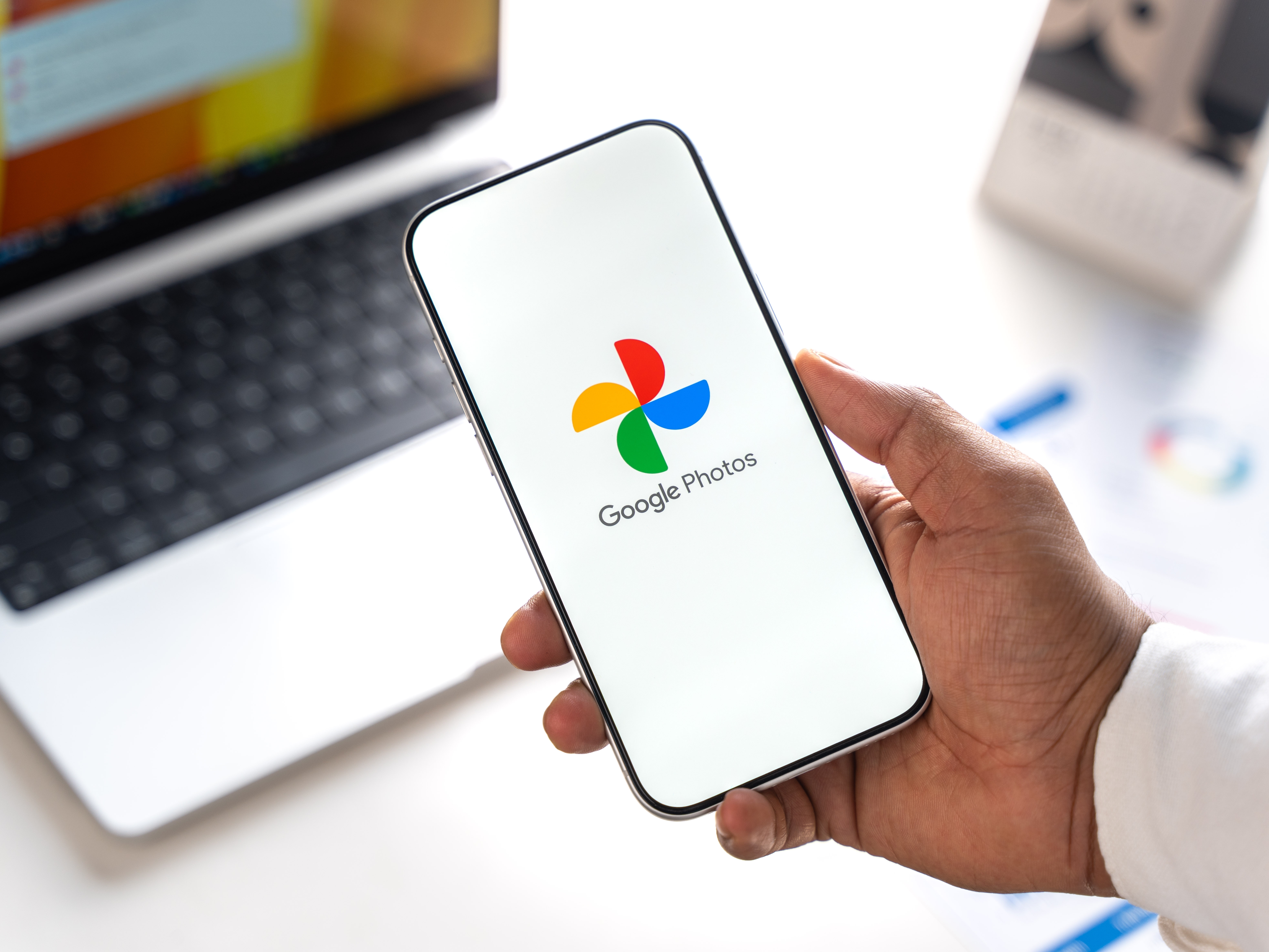 Google Fotos y Gemini: adiós al scroll infinito buscando una foto