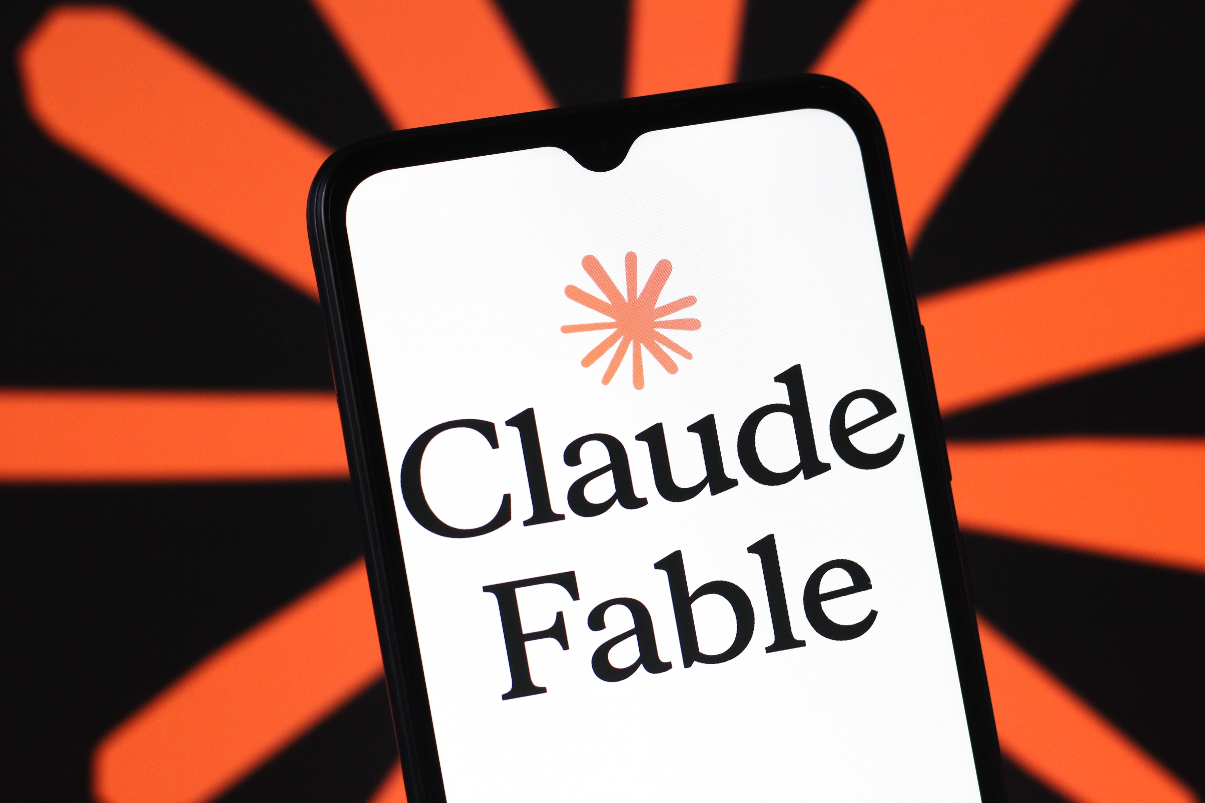 Anthropic implementará restricciones de uso en Claude Fable 5