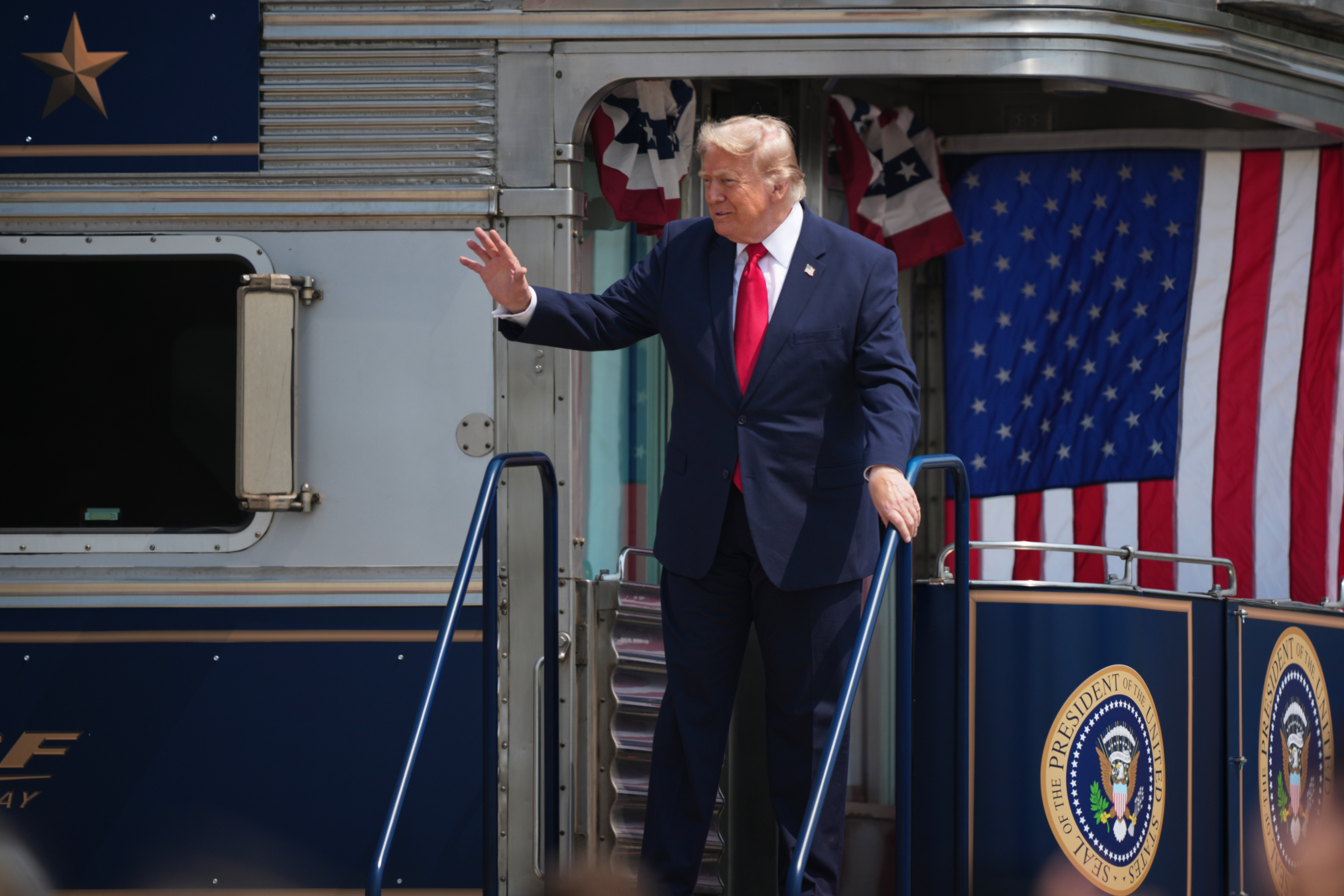 Trump afirma que la “desnuclearización” de Irán avanza bien pese a recientes ataques y tensiones en Doha