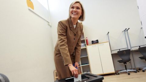 Islandia rechaza por estrecho margen la posibilidad de adherirse a la UE en un referendo que marca la división en el país
