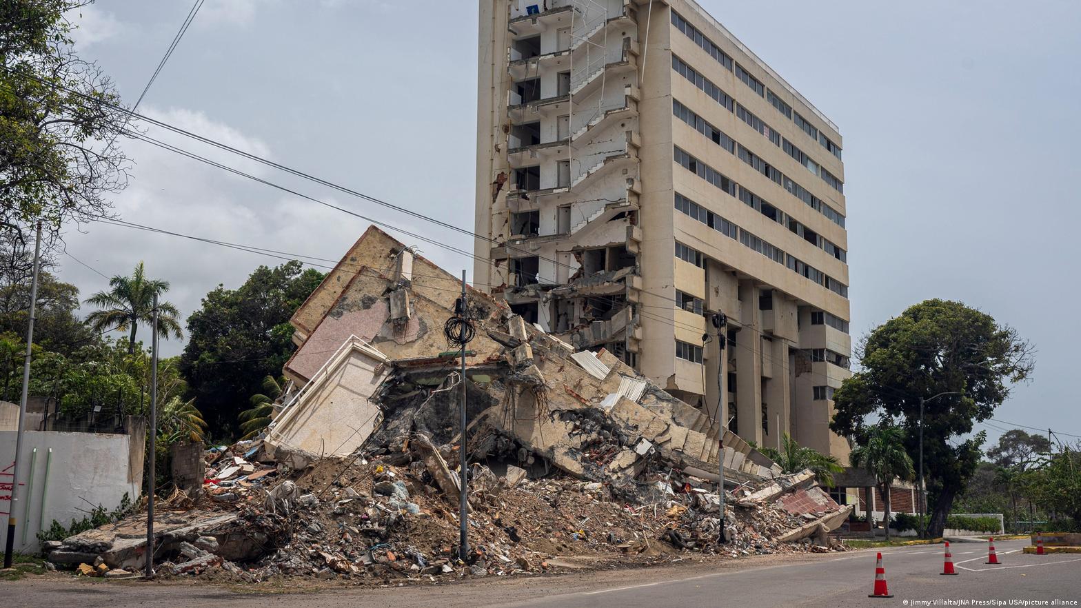 Venezuela eleva a 6,301 la cifra de muertos por los terremotos de 7.2 y 7.5 grados
