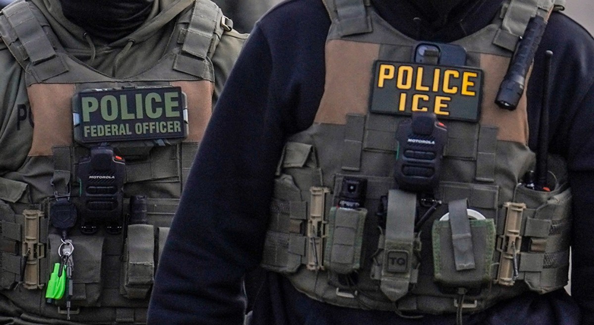 VIDEO: Así funcionan los guantes de descargas eléctricas que ICE quiere usar contra inmigrantes