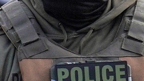 ICE mantiene operaciones para detener a cualquier inmigrante indocumentado.