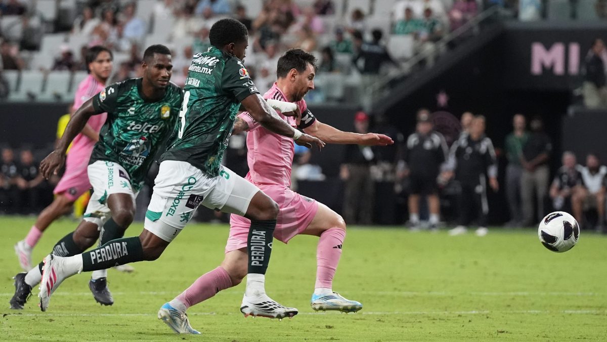 León tumba al Inter Miami y elimina a un Messi de luto en la Leagues Cup