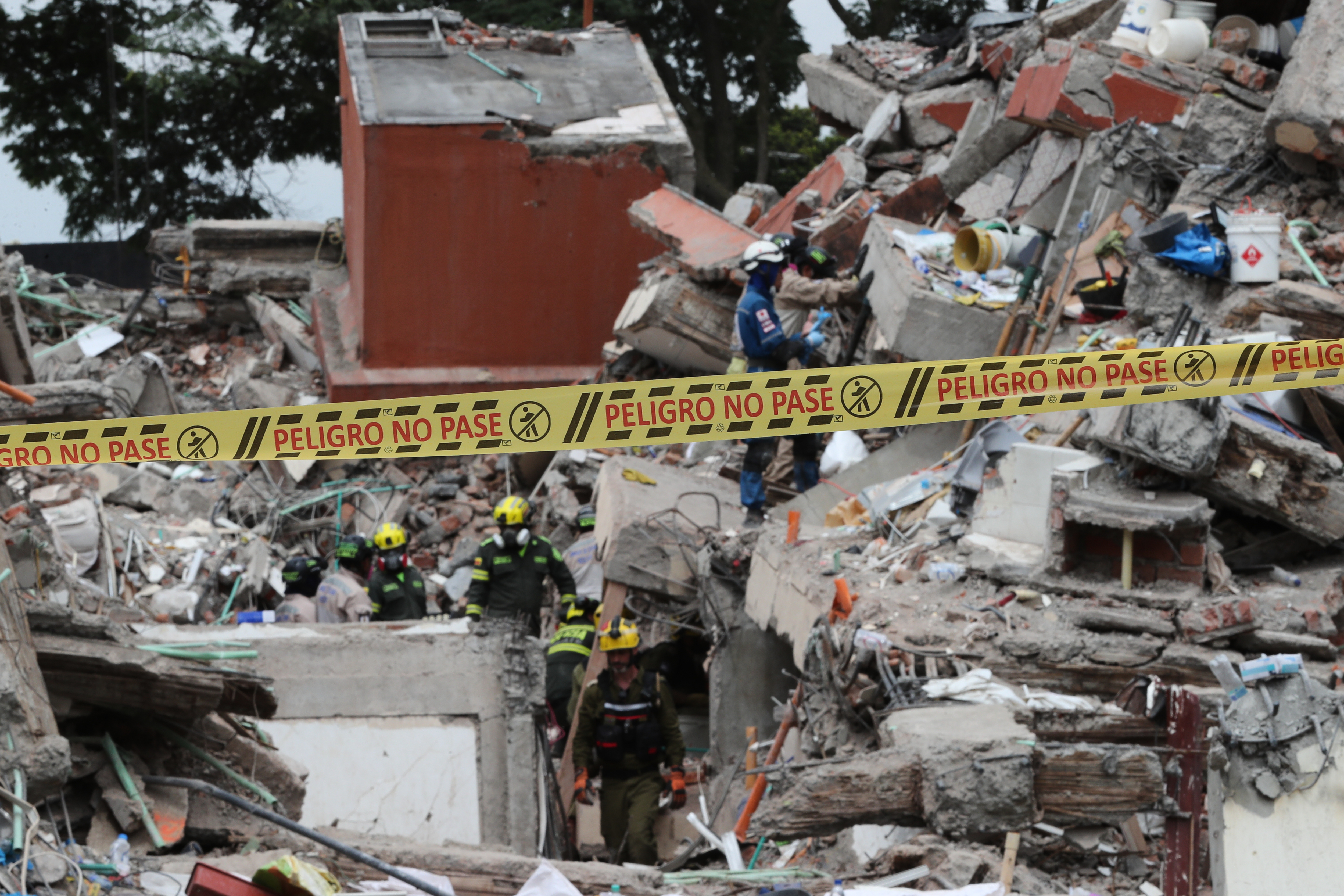 Una madre de Nueva Jersey muere al intentar salvar a su hija tras terremoto en Colombia