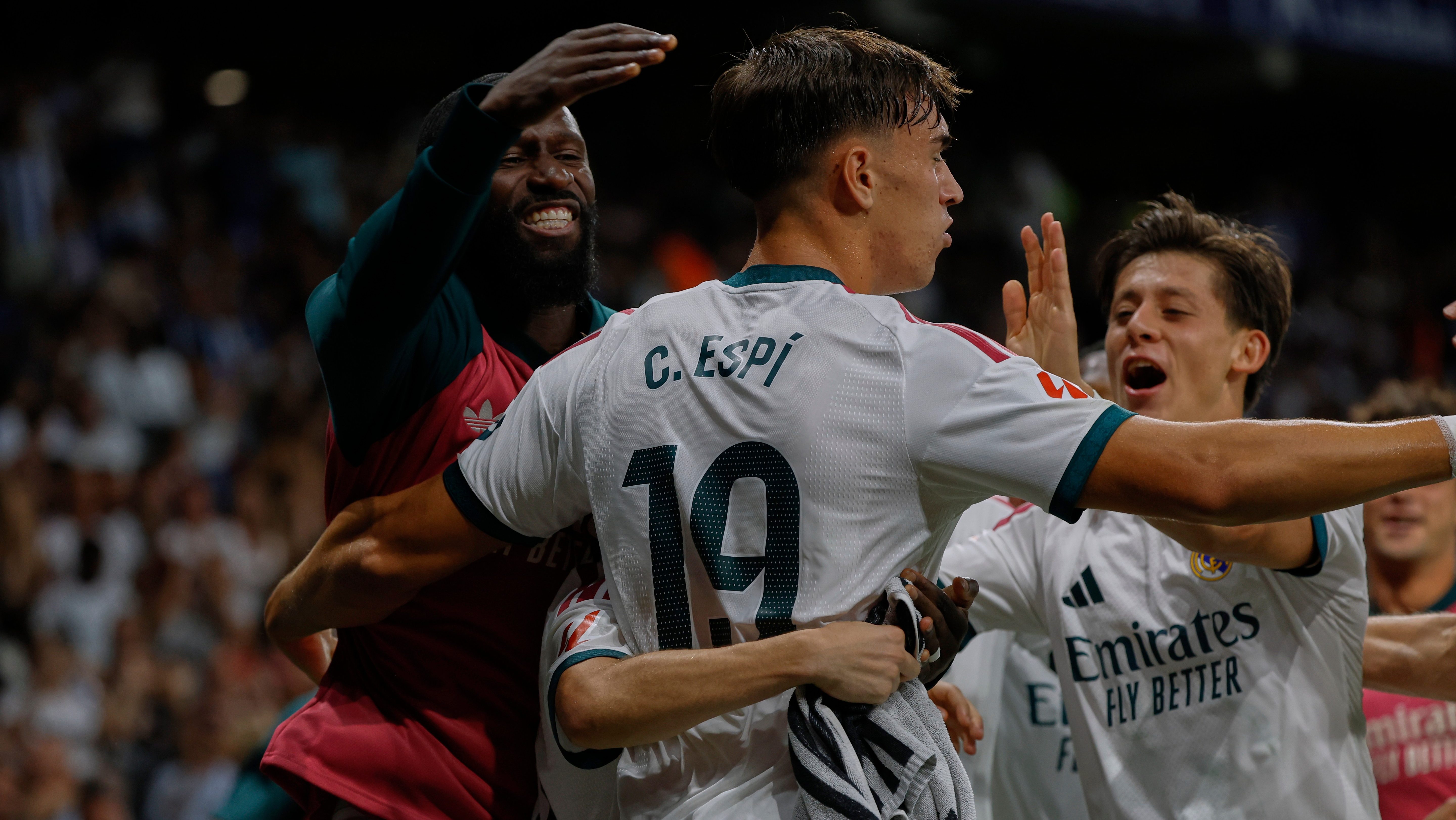 Mourinho consigue tres puntos in extremis en su regreso a LaLiga con el Real Madrid