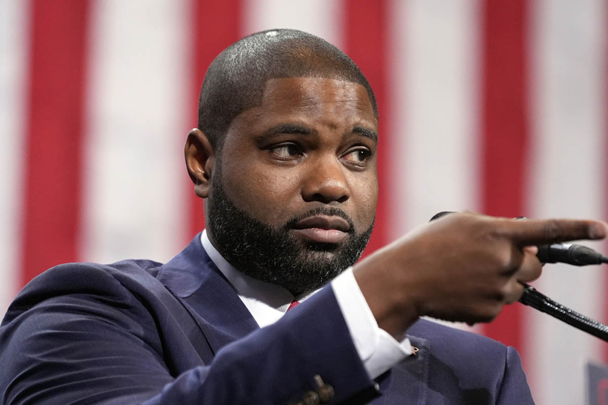 Byron Donalds, candidato a gobernador de Florida, ofrece apoyar a los cubanos cuando caiga el régimen