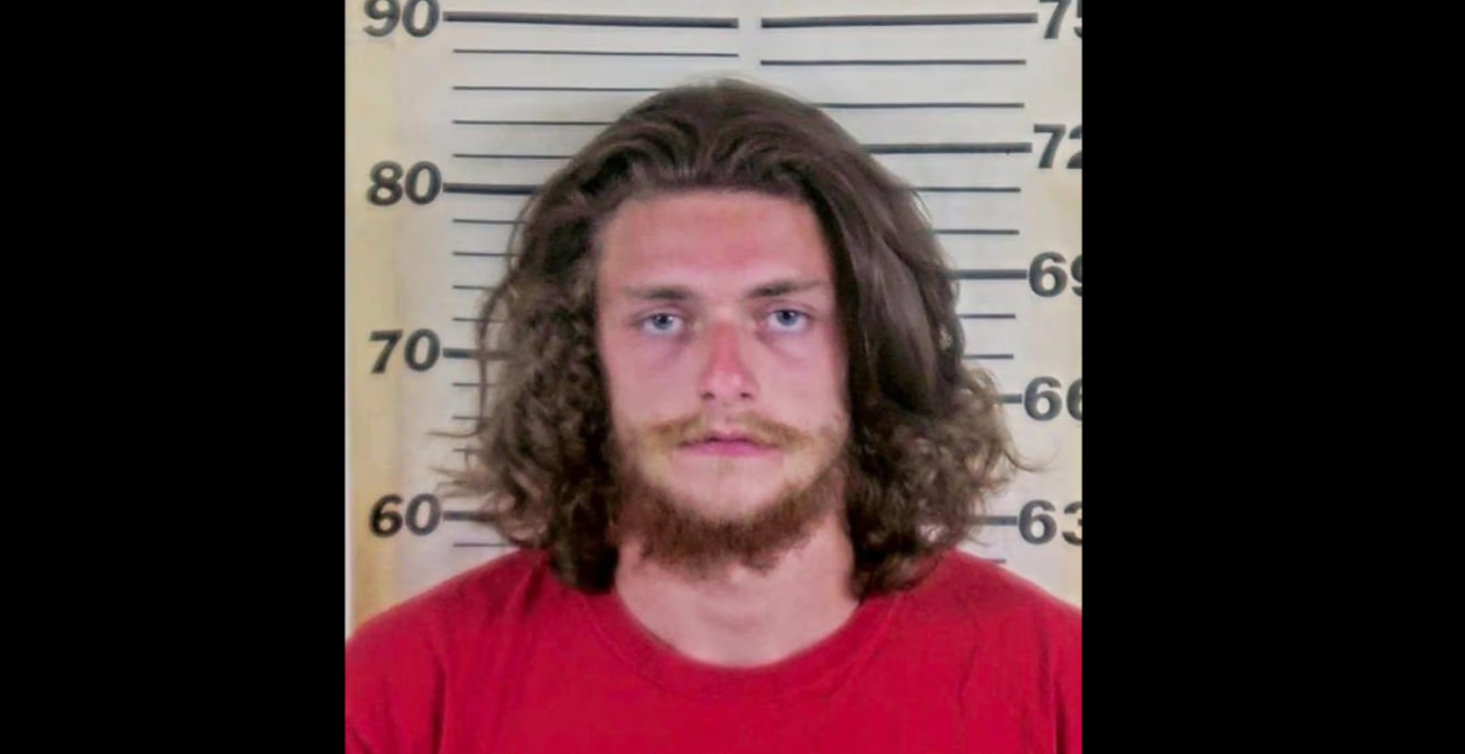 Una cita de Tinder terminó en un tiroteo mortal en Wyoming: un joven de 24 años mató al ex de su acompañante