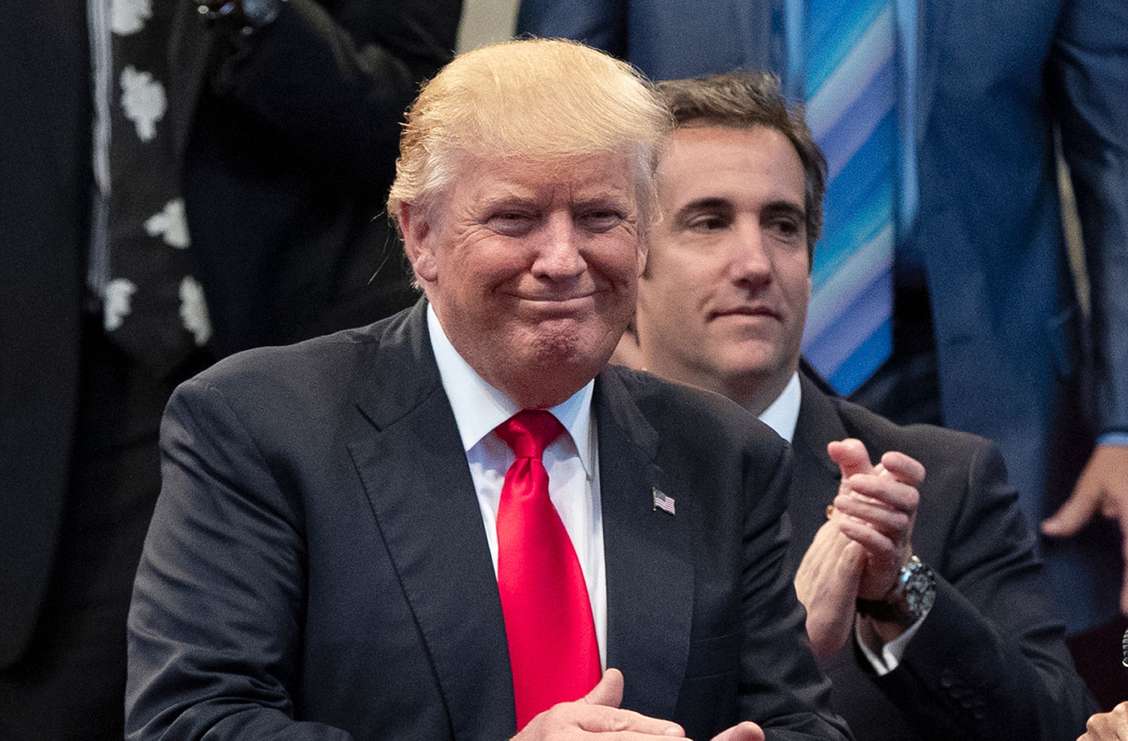 Trump y Michael Cohen se perdonan tras años de ataques y sellan inesperada reconciliación